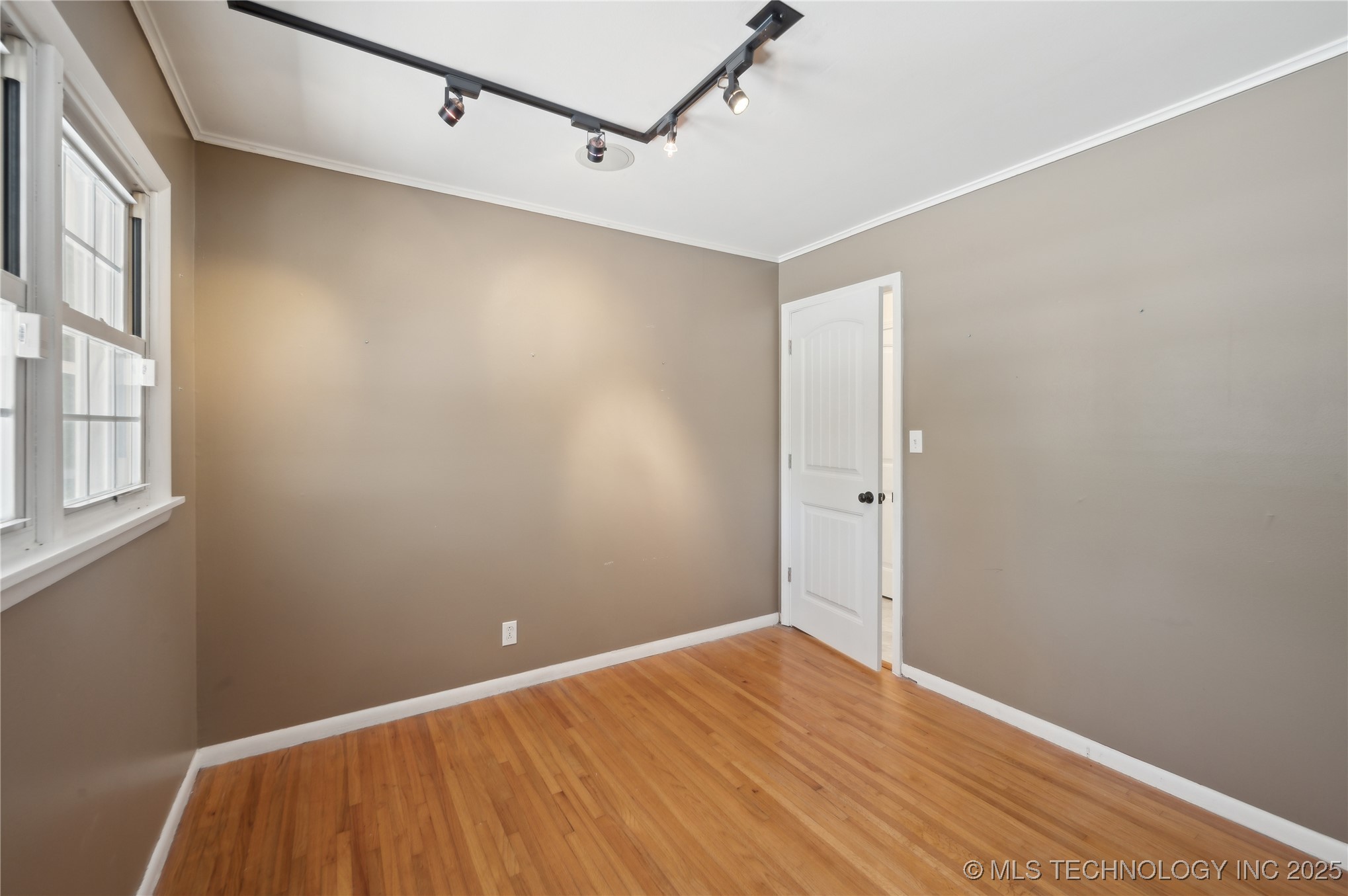 4416 E 58th Place Property Photo 16