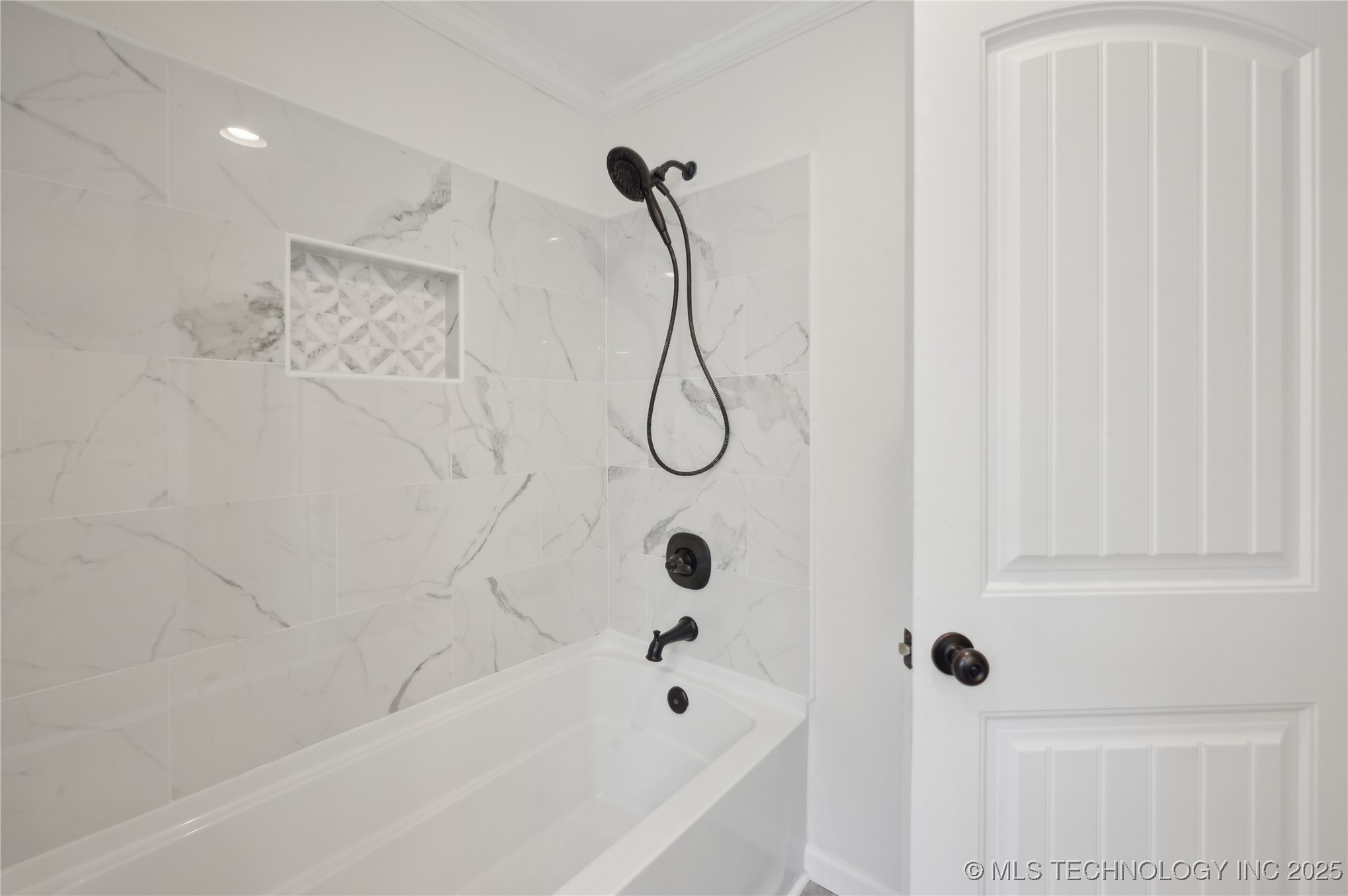 4416 E 58th Place Property Photo 21