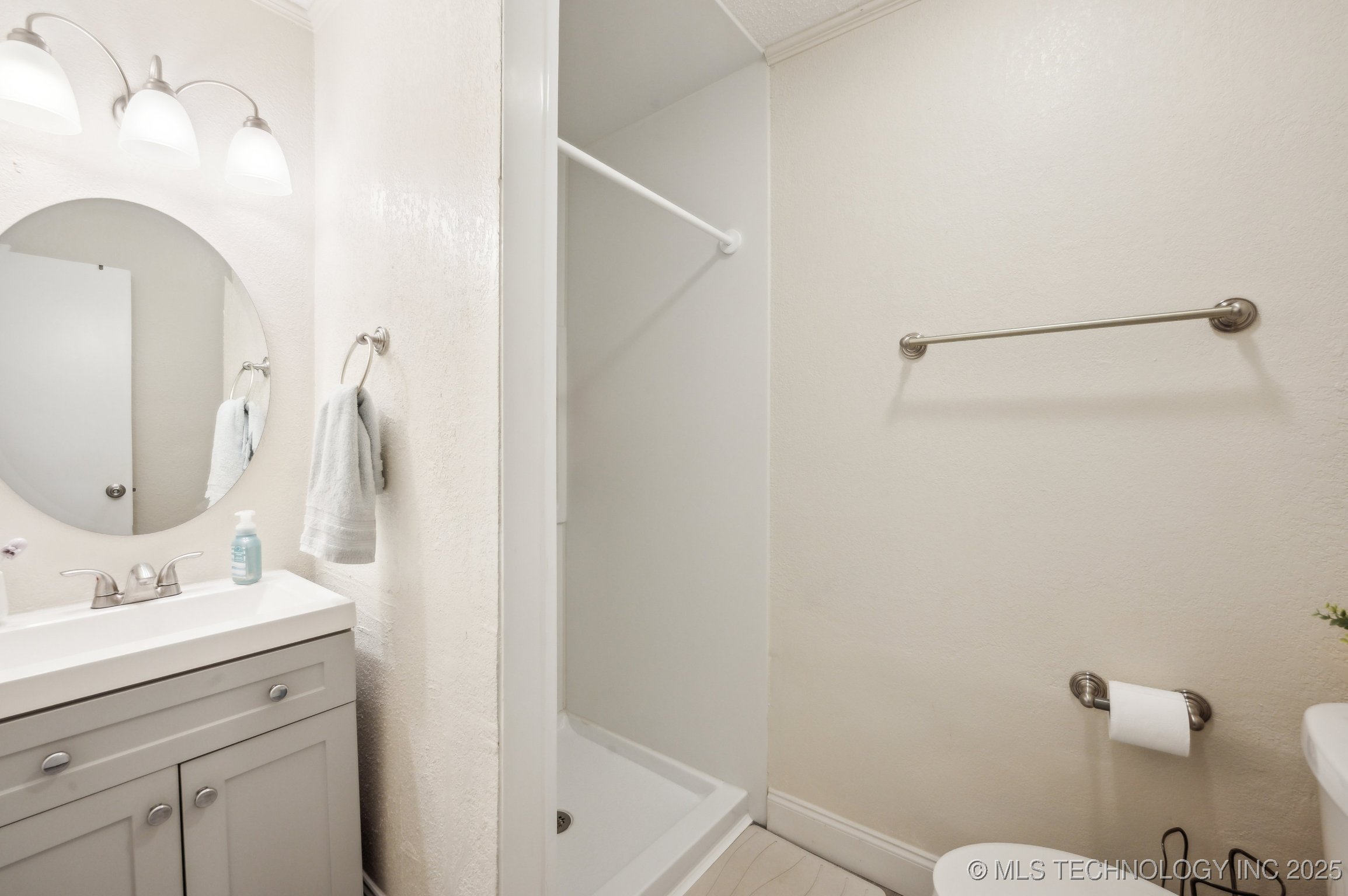 1712 S 125th East Avenue Property Photo 17