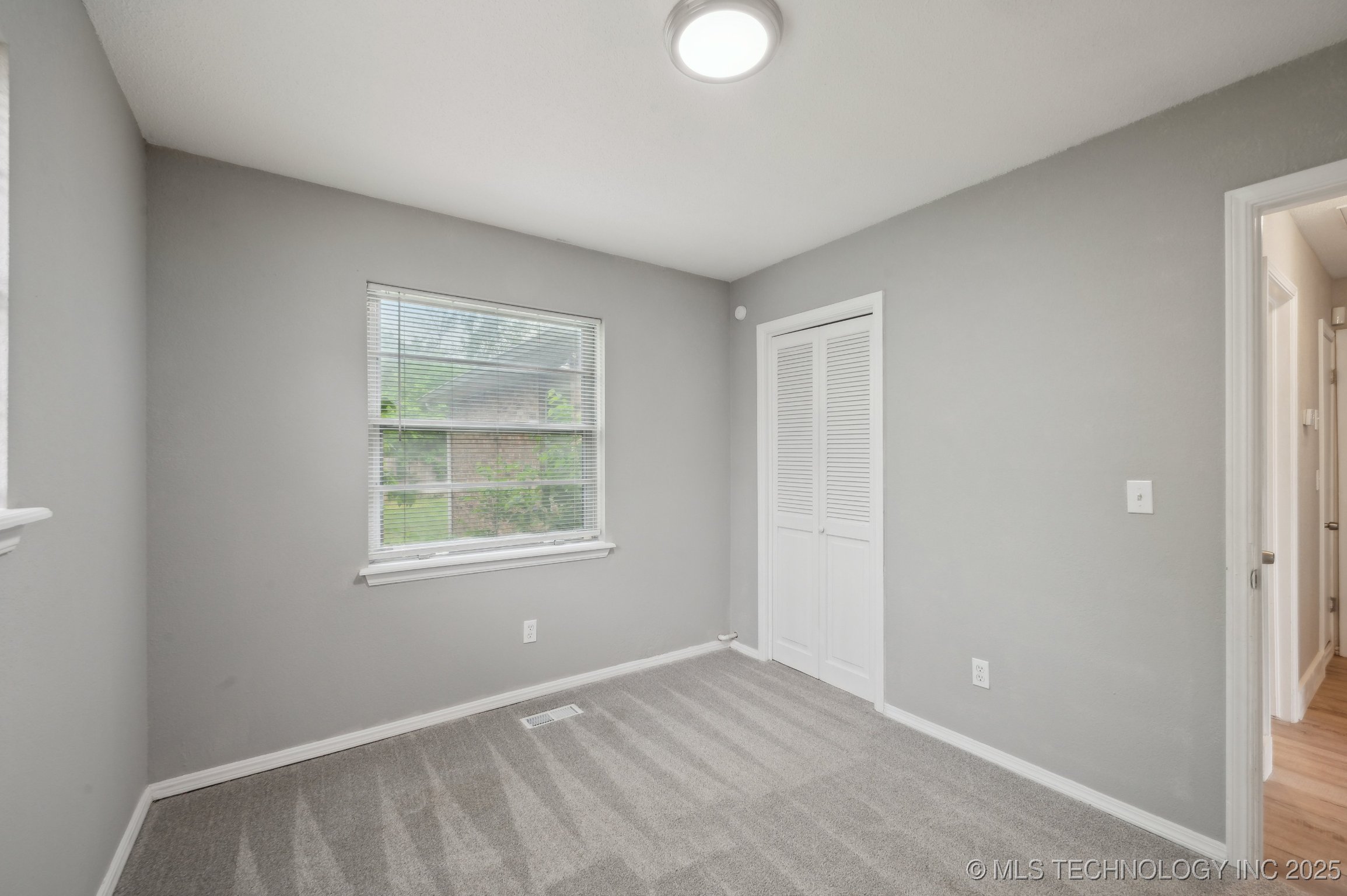 1712 S 125th East Avenue Property Photo 24