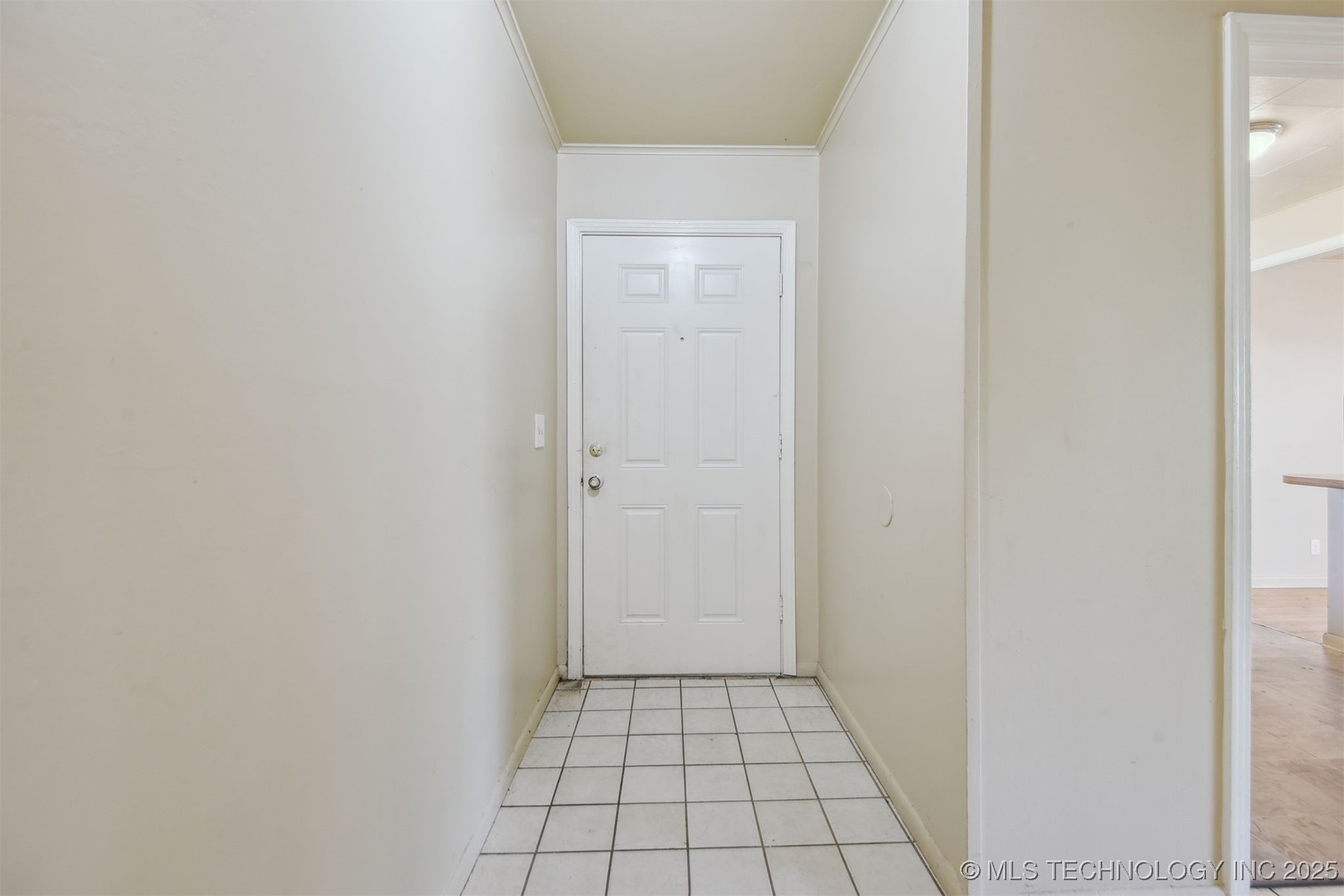 1515 E 54th Place Property Photo 4