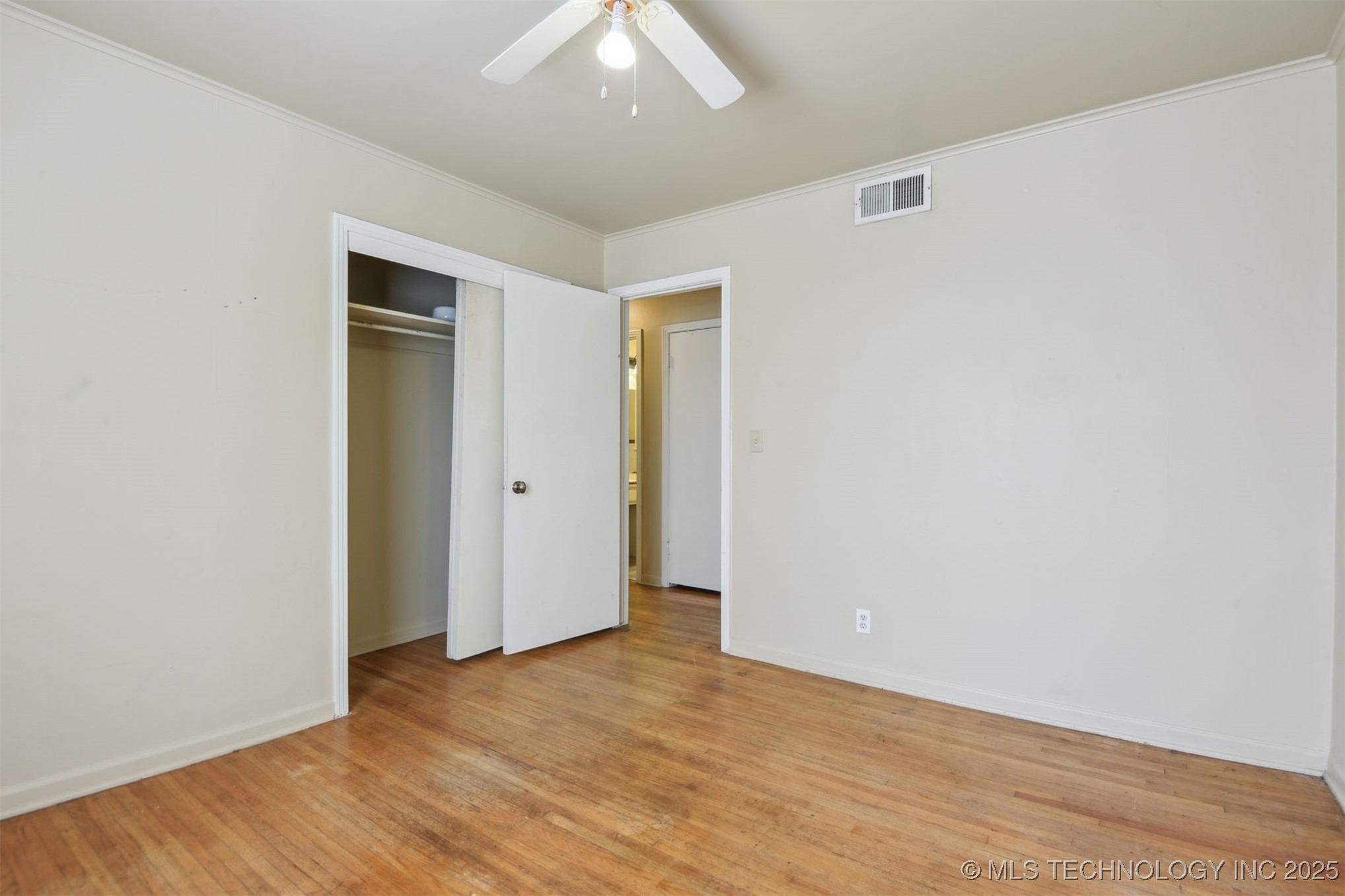 1515 E 54th Place Property Photo 22