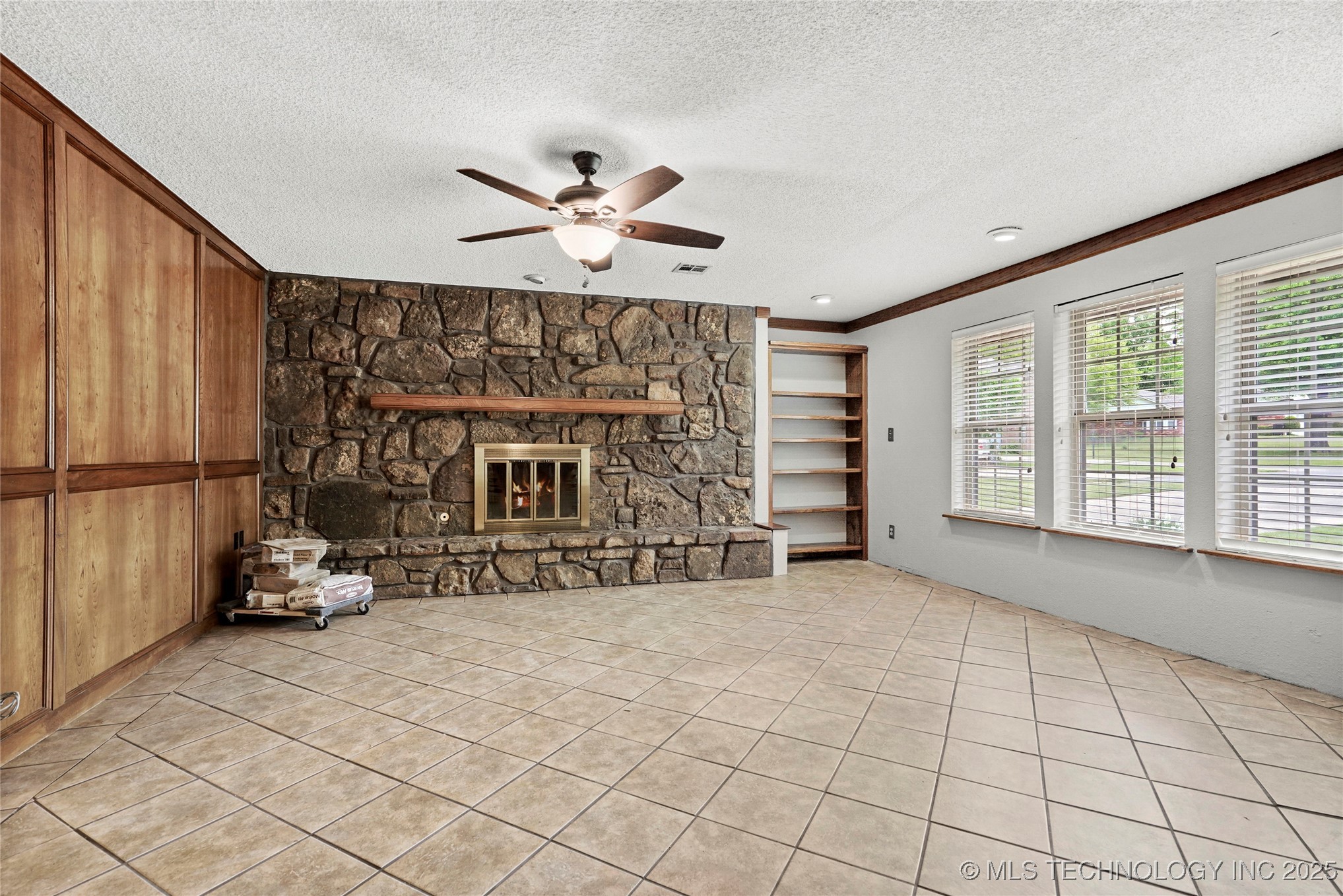 8214 Wright Avenue Property Photo 4