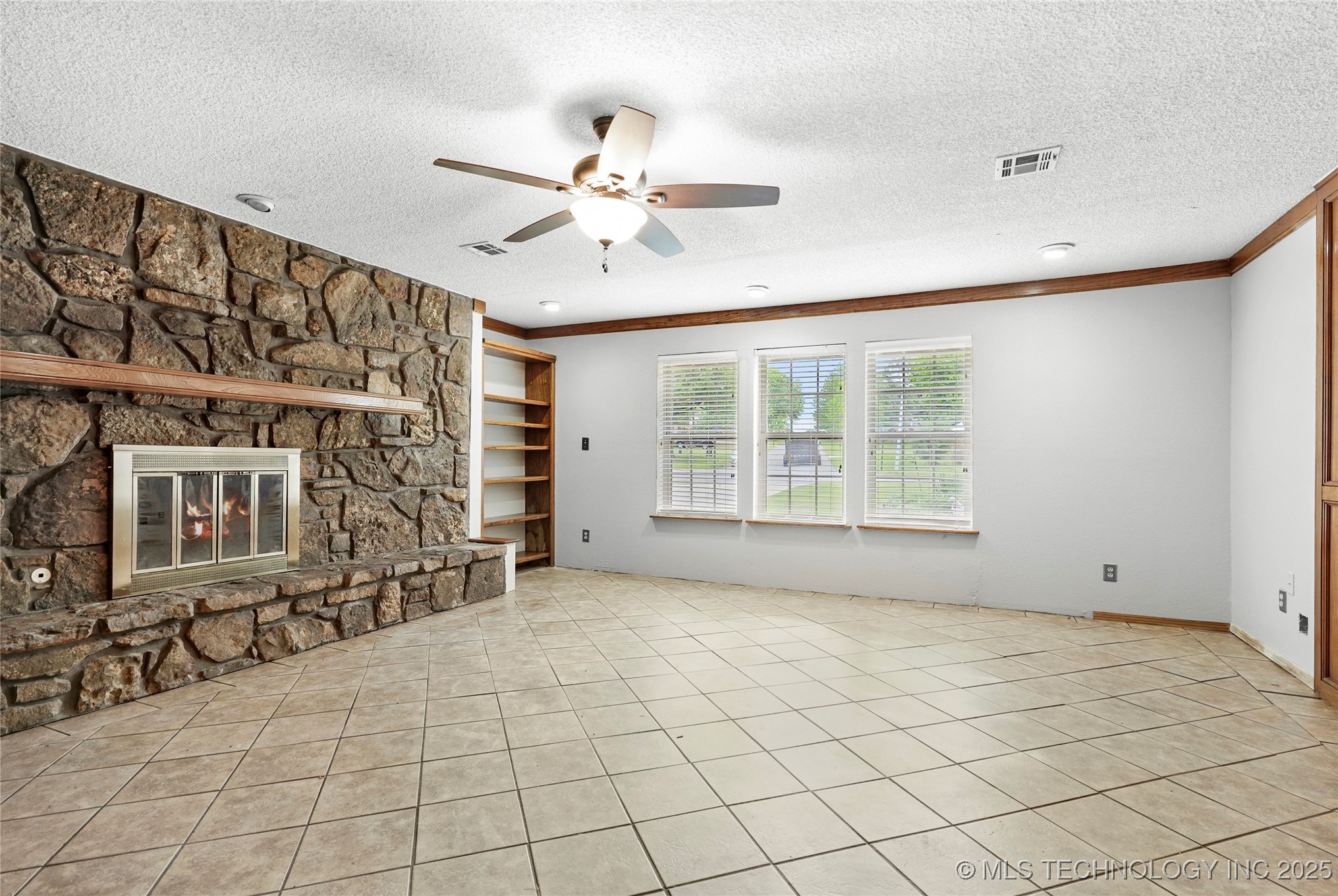 8214 Wright Avenue Property Photo 5