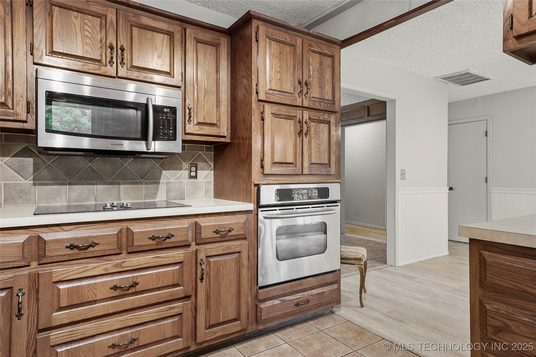 8214 Wright Avenue Property Photo 13