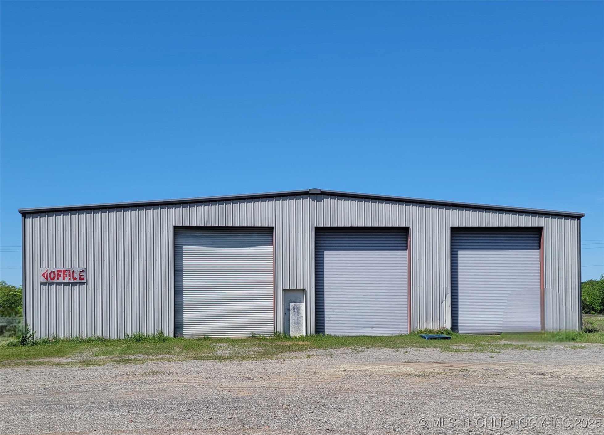 209 128 Highway E Property Photo