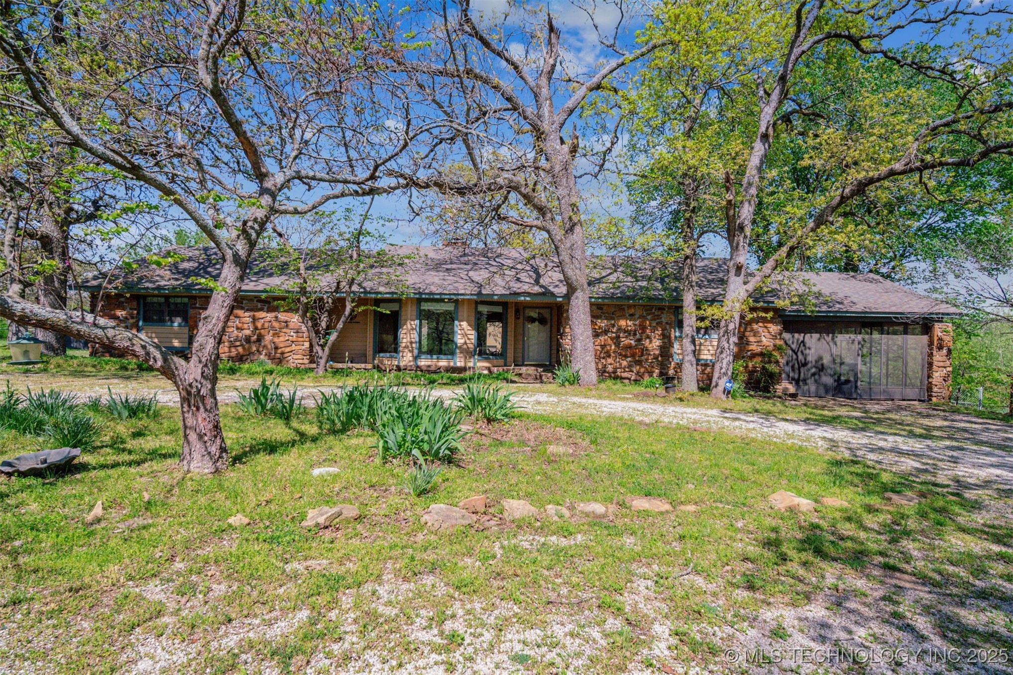 18052 S 4200 Road Property Photo