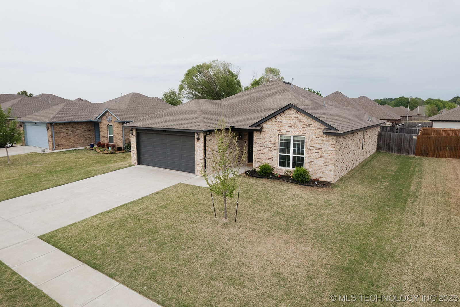 413 S 48th Court Property Photo 32