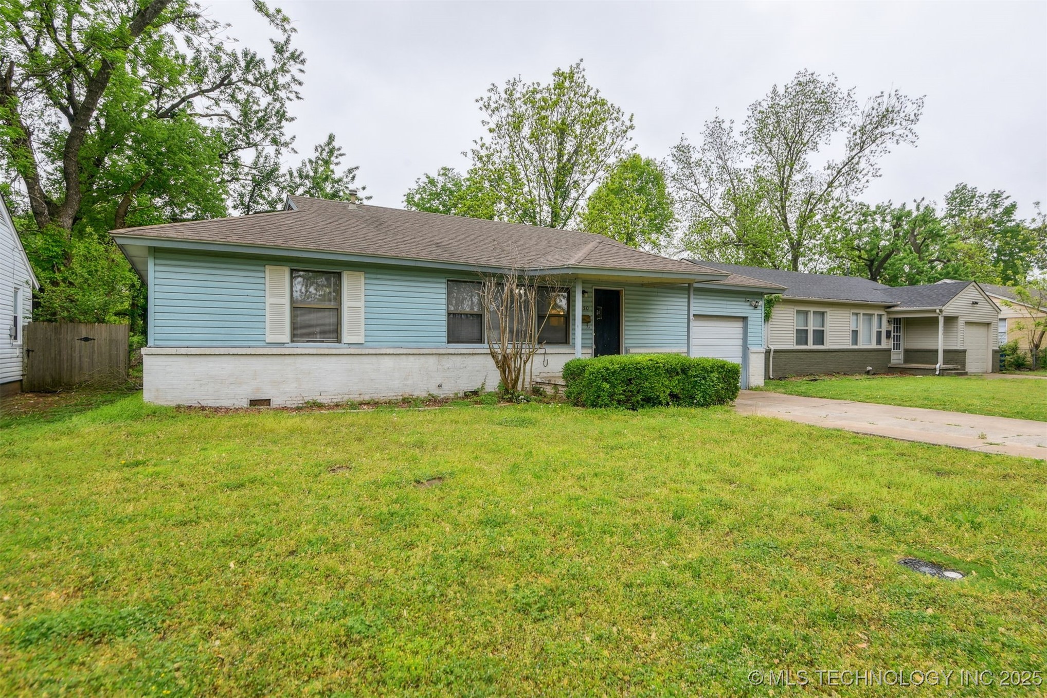 1450 E 52nd Street Property Photo 2