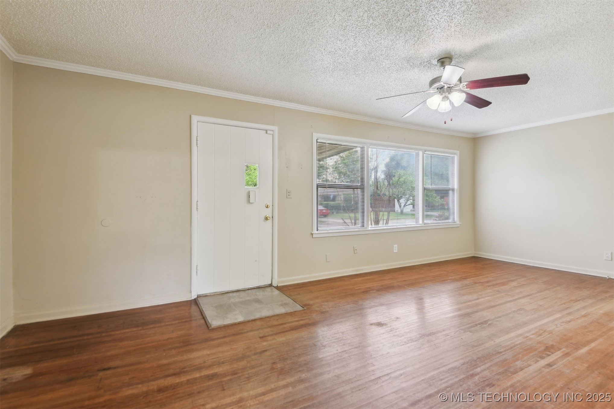 1450 E 52nd Street Property Photo 5
