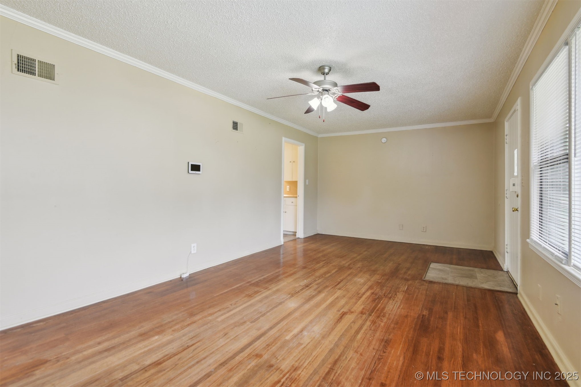 1450 E 52nd Street Property Photo 6