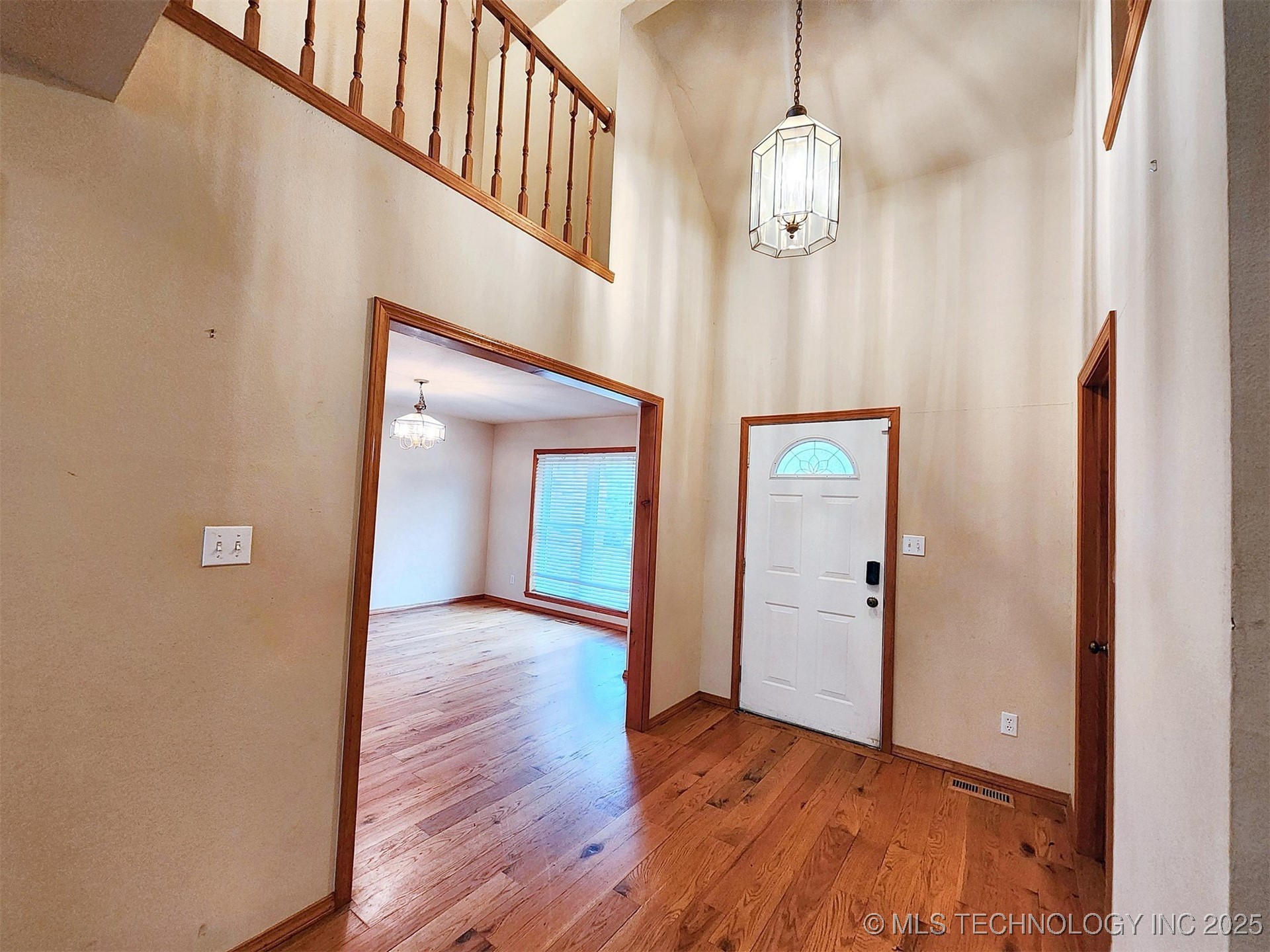 100 Greentree Drive Property Photo 7