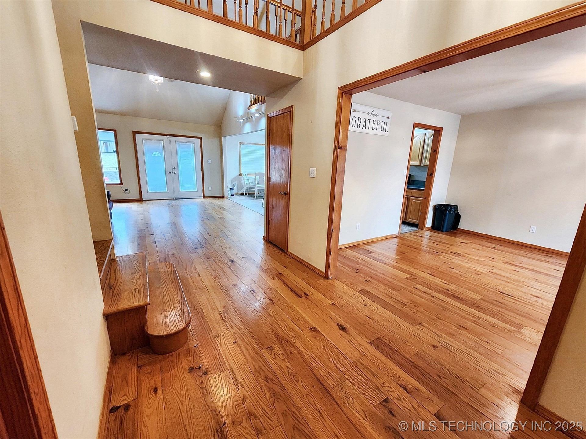 100 Greentree Drive Property Photo 10