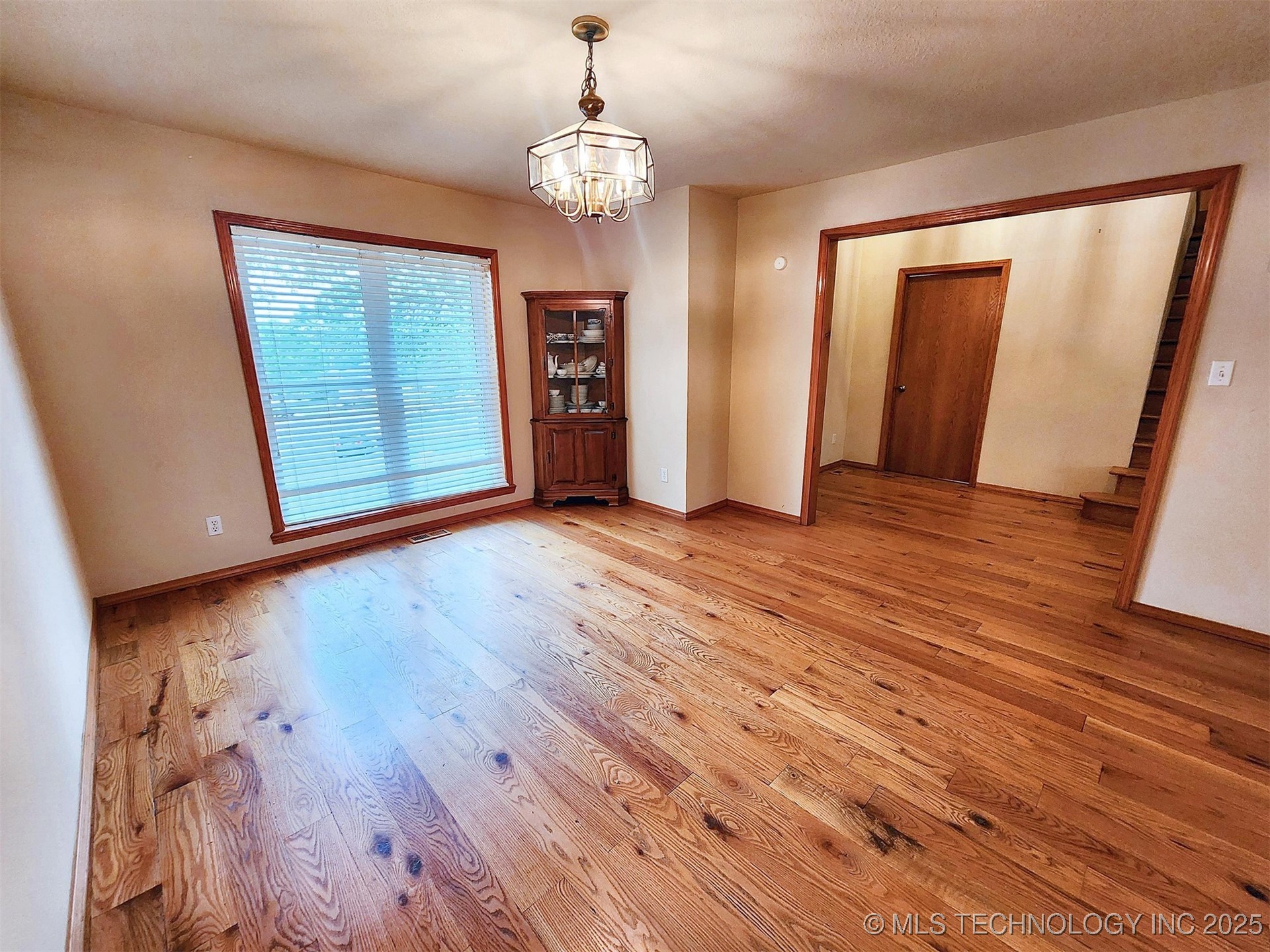 100 Greentree Drive Property Photo 15