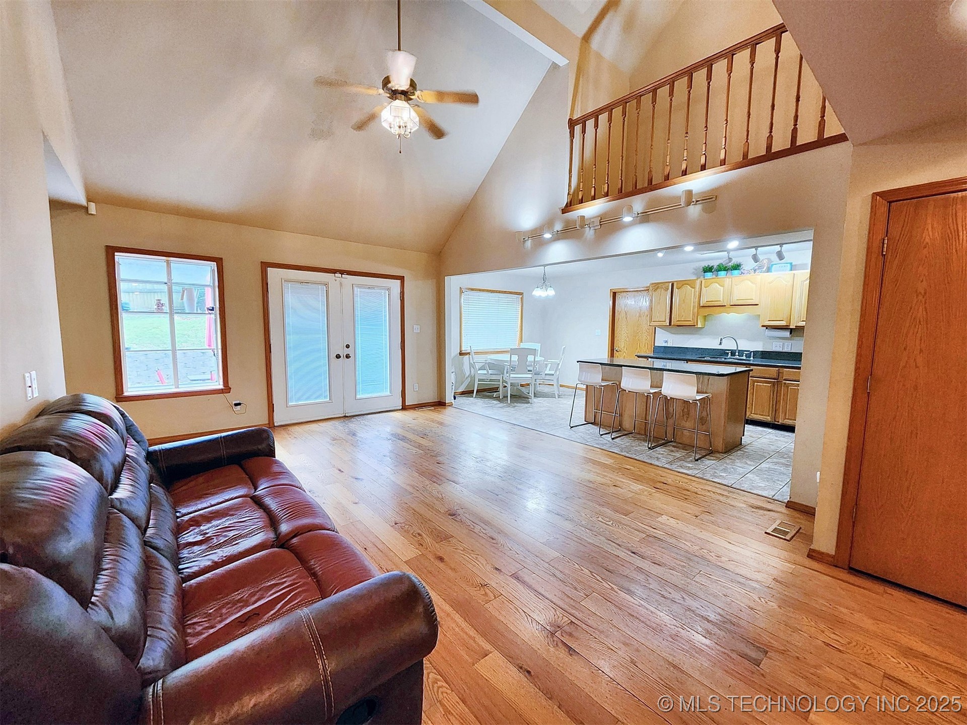 100 Greentree Drive Property Photo 18