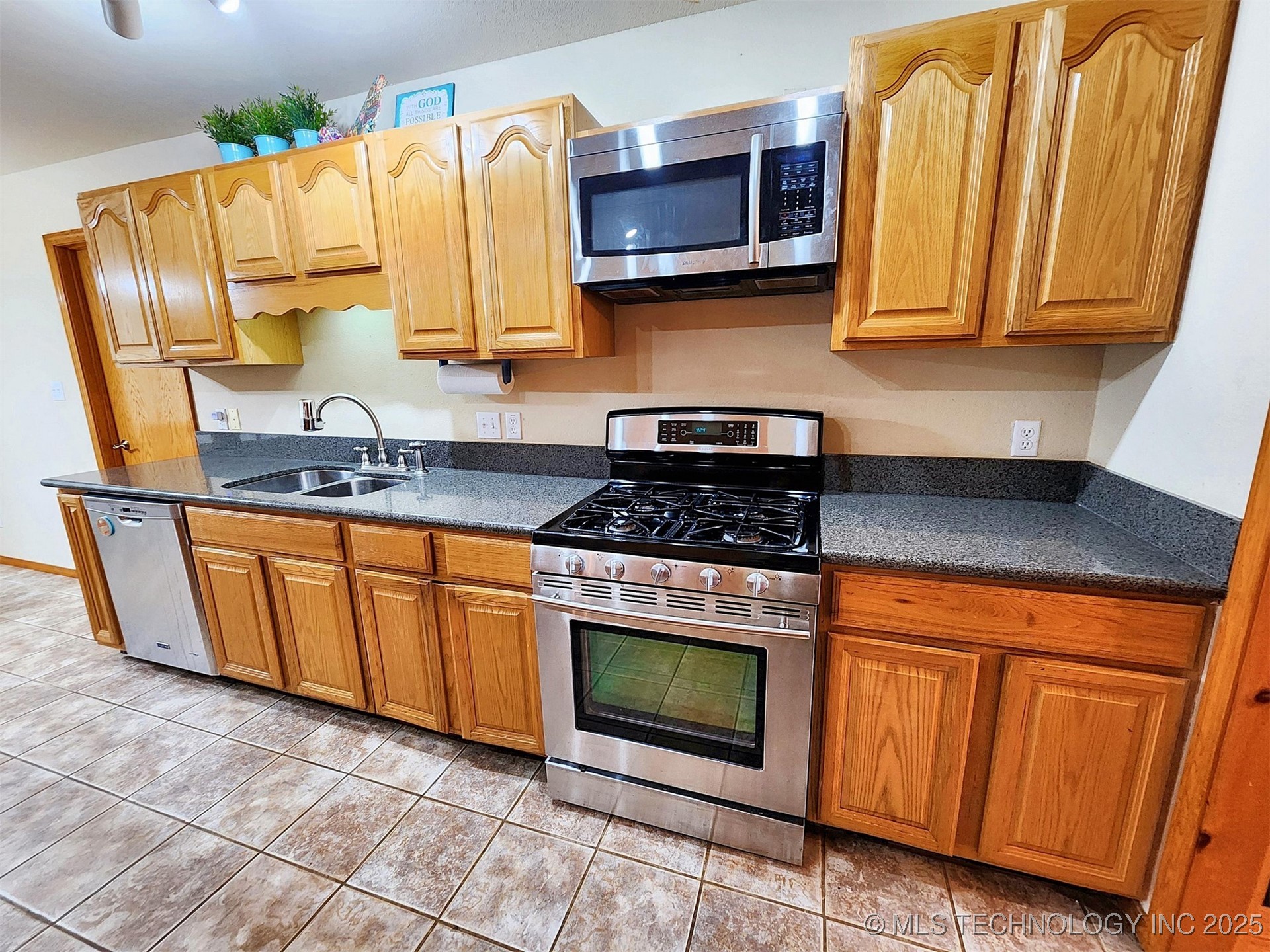 100 Greentree Drive Property Photo 32