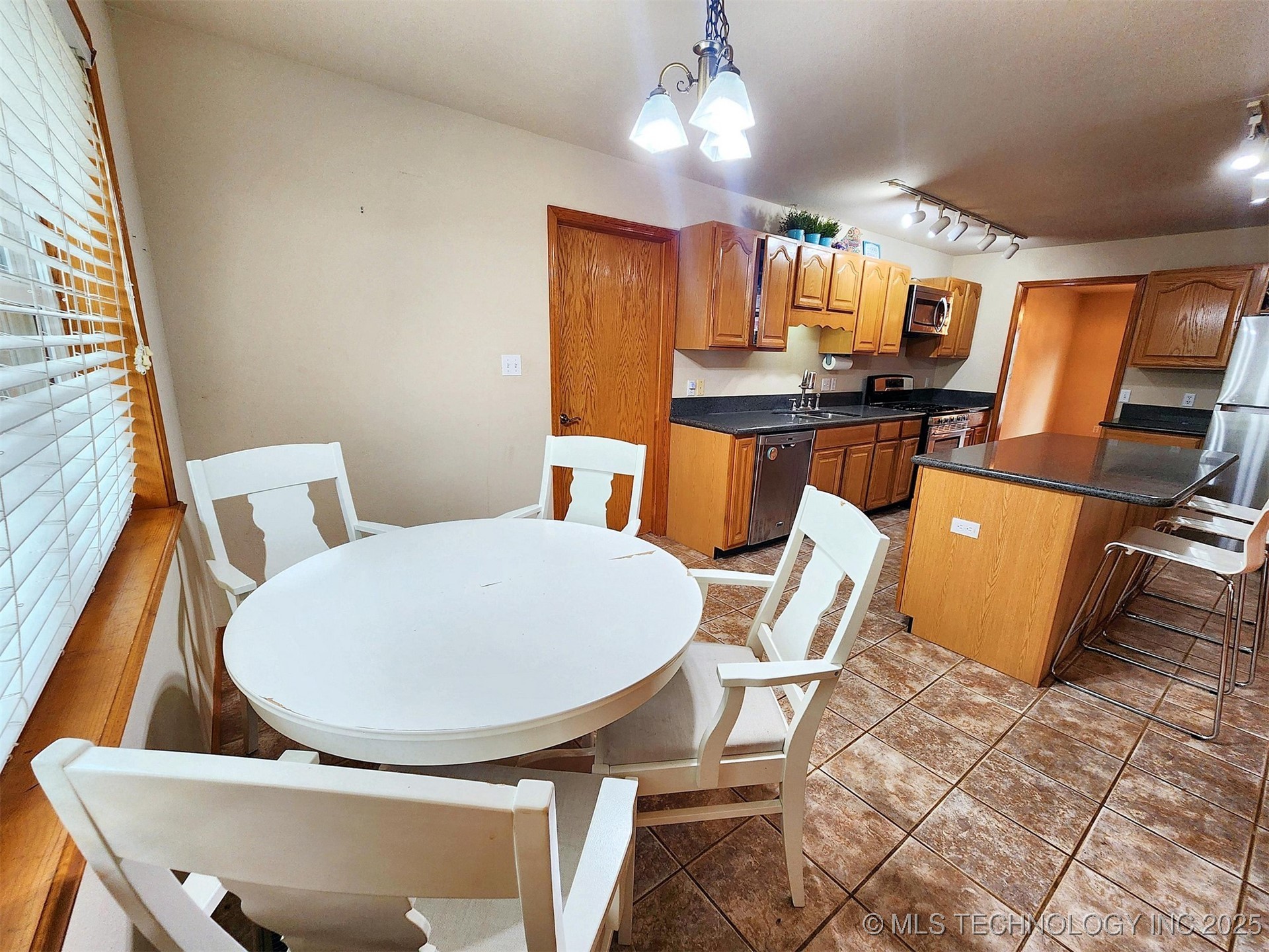 100 Greentree Drive Property Photo 44