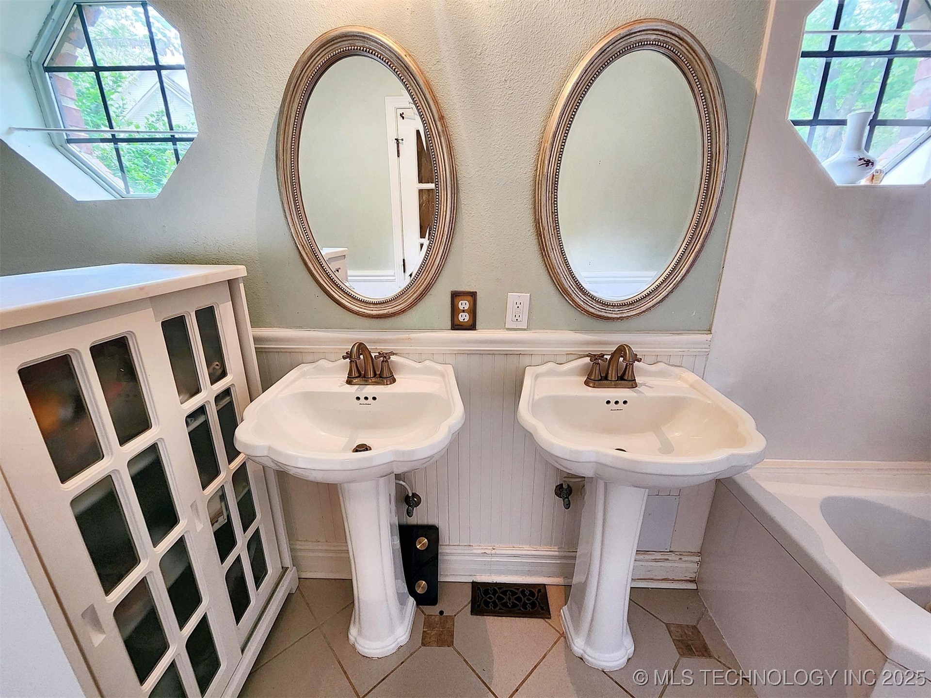 100 Greentree Drive Property Photo 60