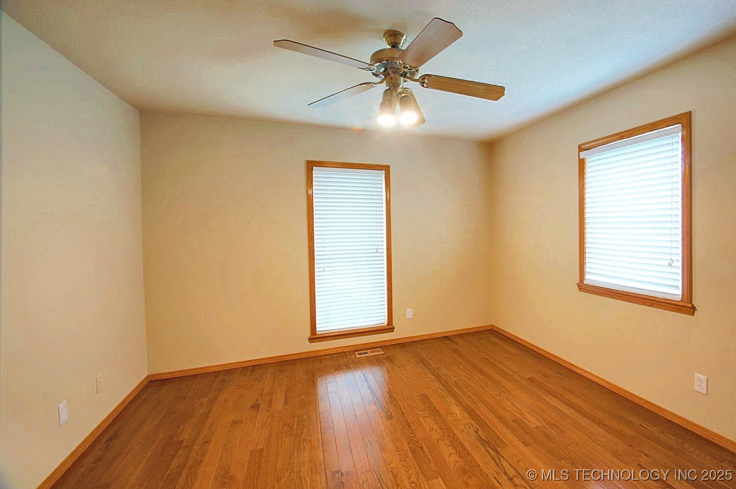 100 Greentree Drive Property Photo 64