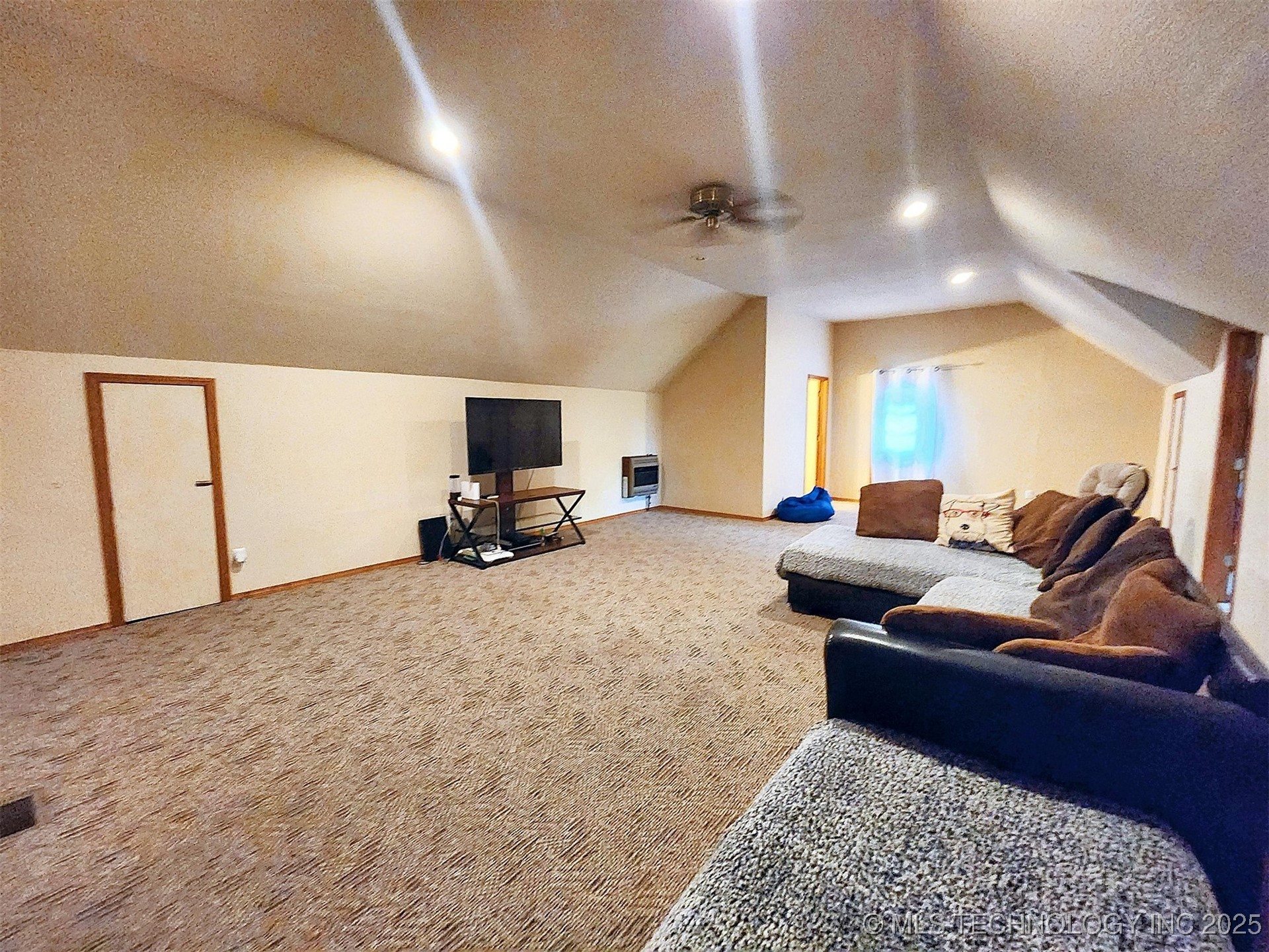 100 Greentree Drive Property Photo 74