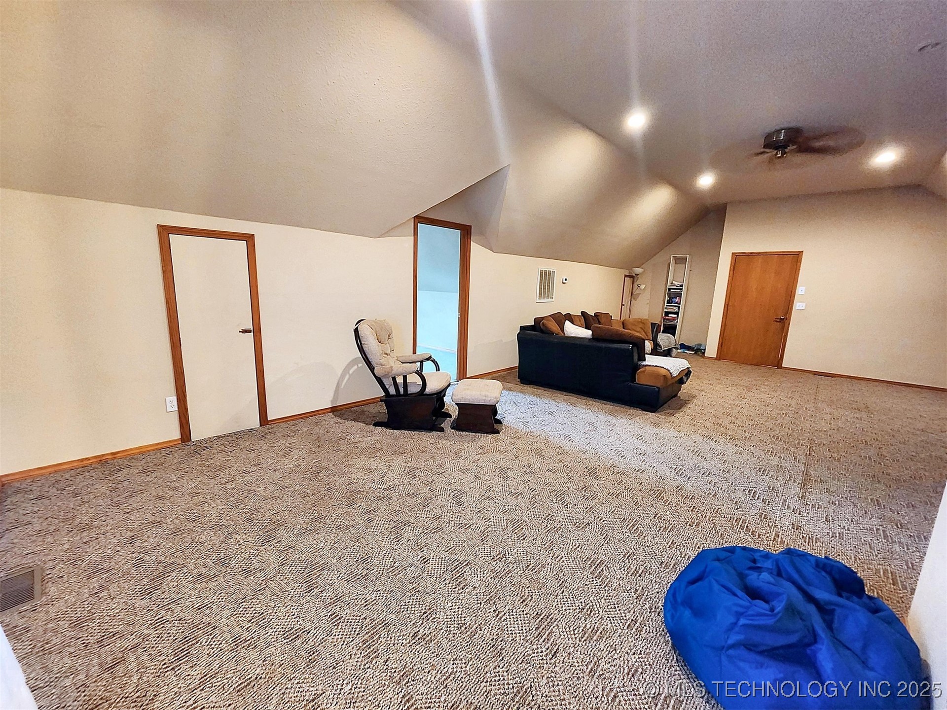100 Greentree Drive Property Photo 79