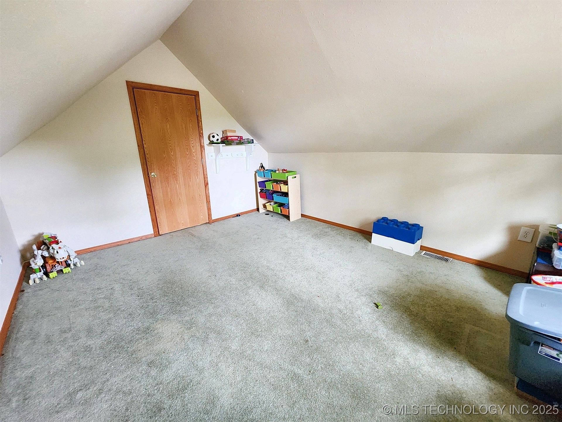 100 Greentree Drive Property Photo 84