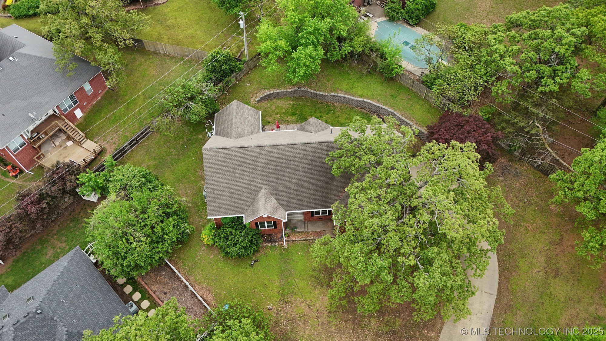 100 Greentree Drive Property Photo 97