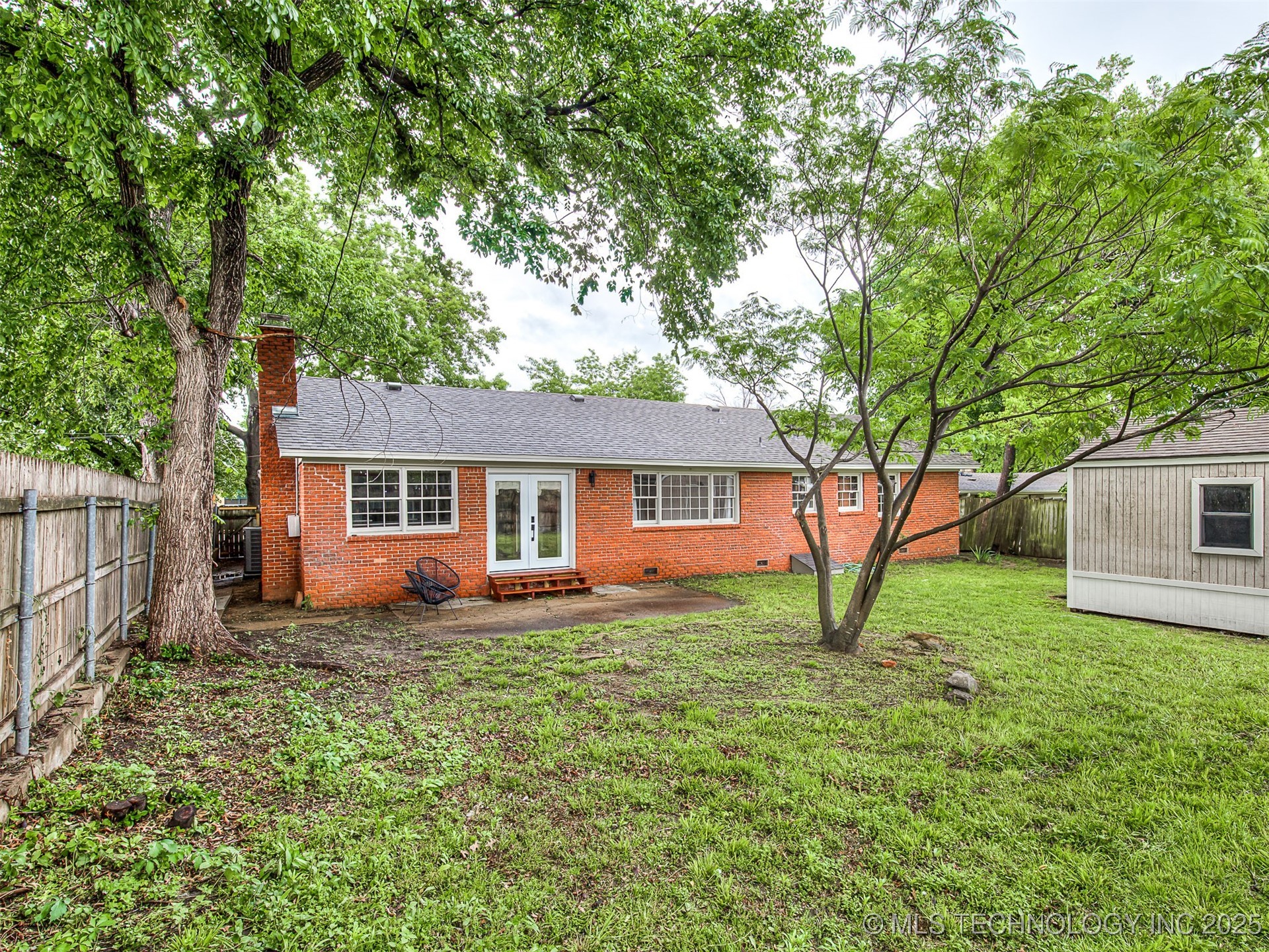 4312 E 56th Street Property Photo 53