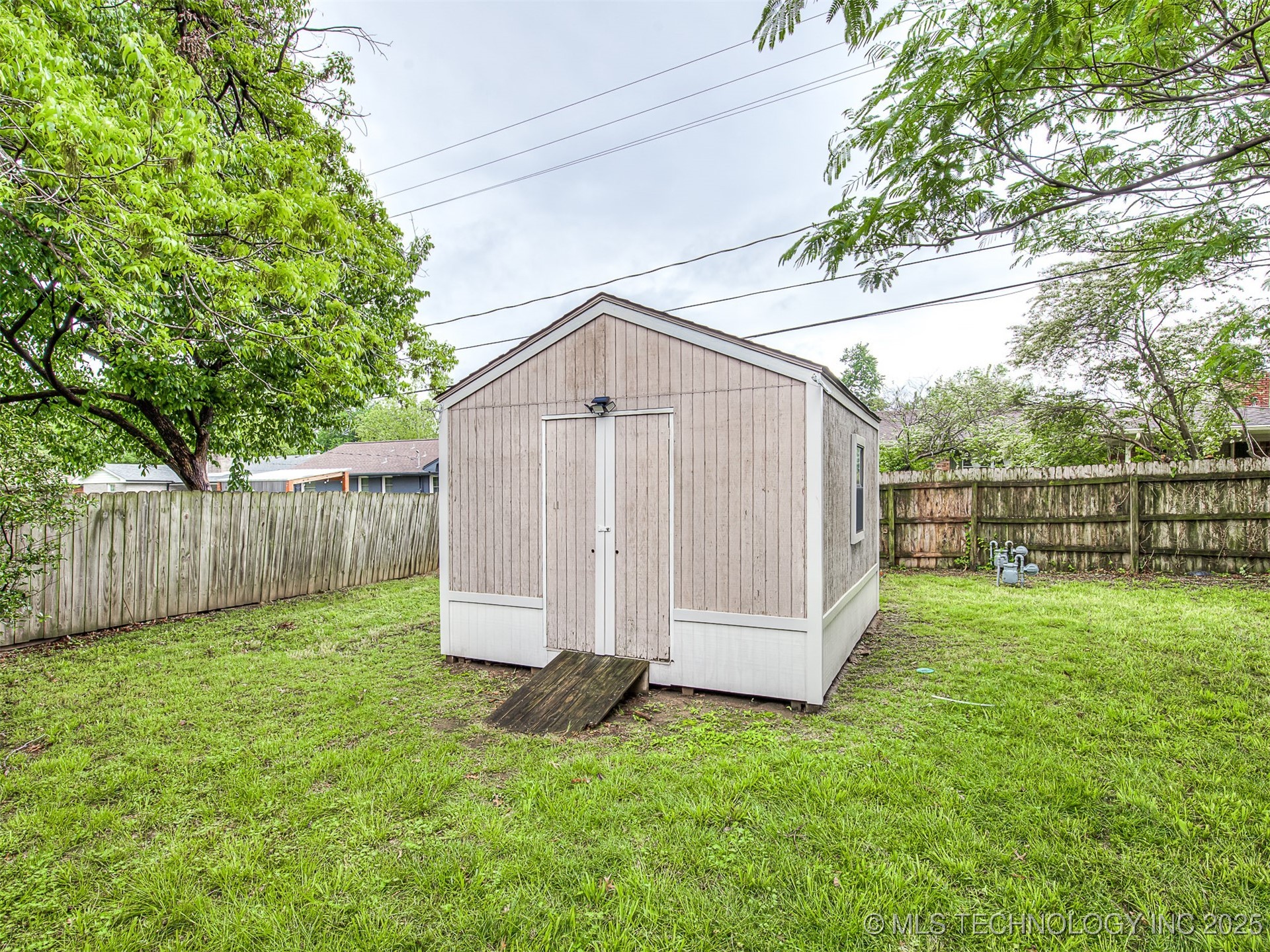 4312 E 56th Street Property Photo 55