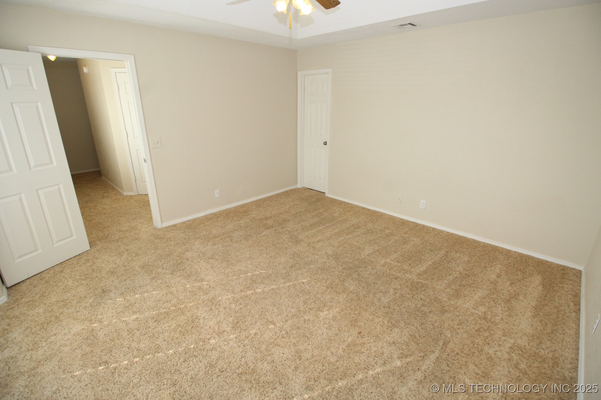 4432 W Queens Street Property Photo 16