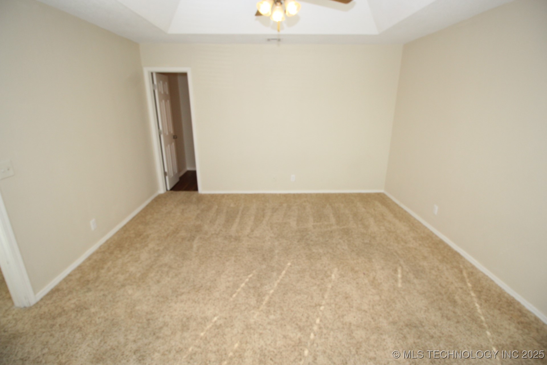 4432 W Queens Street Property Photo 18
