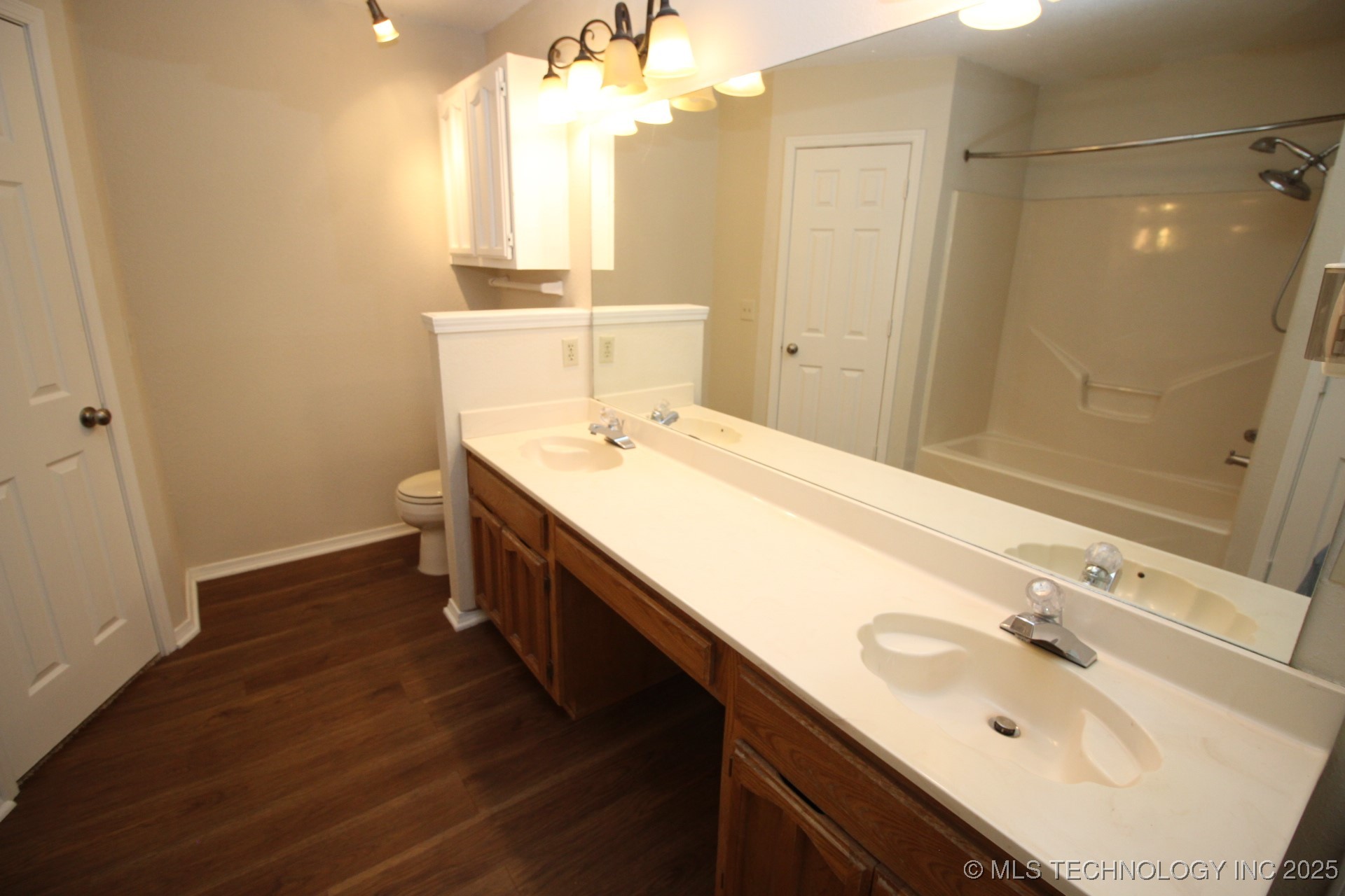 4432 W Queens Street Property Photo 20