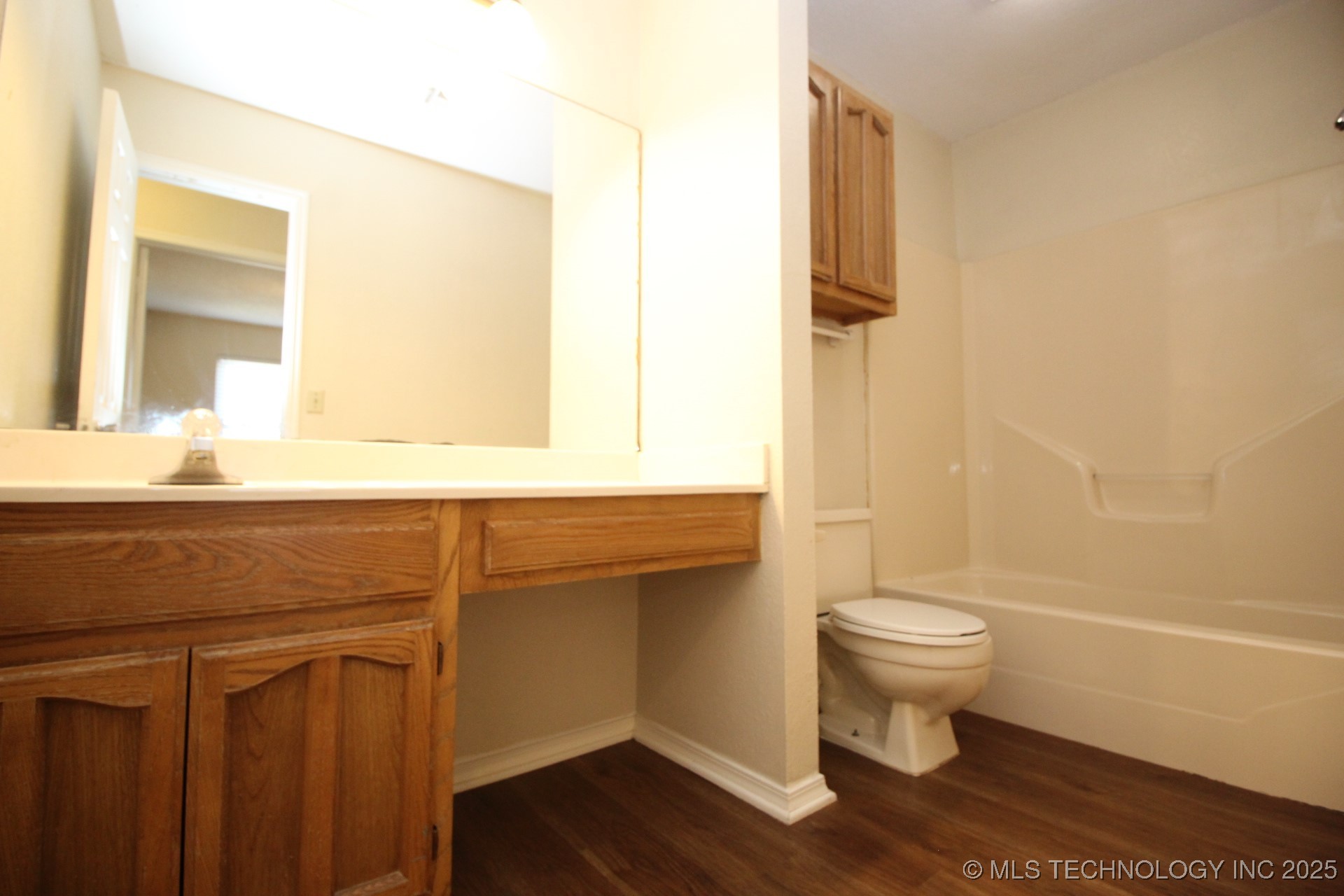 4432 W Queens Street Property Photo 24