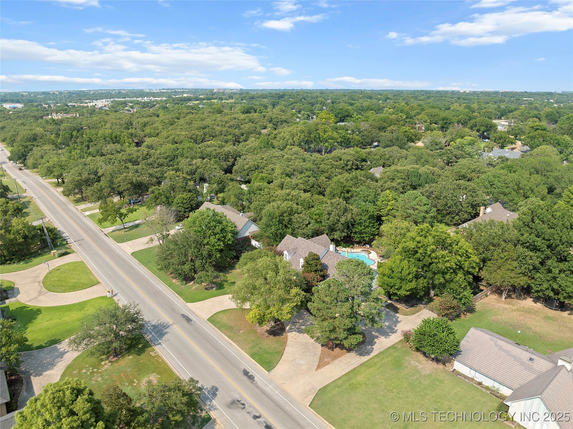 1006 S Rockford Road Property Photo 40