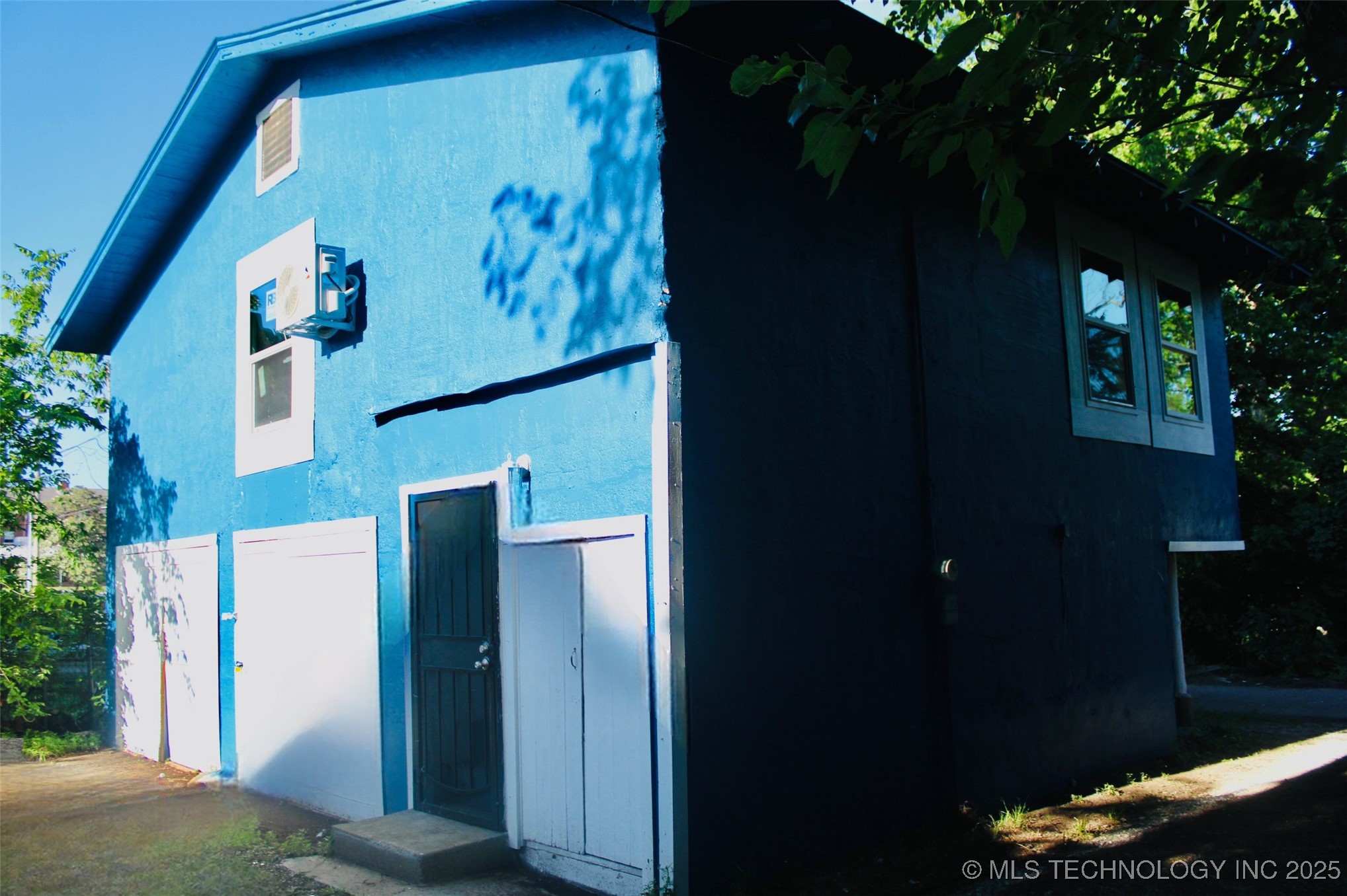 1318 N 5th Avenue Property Photo 2