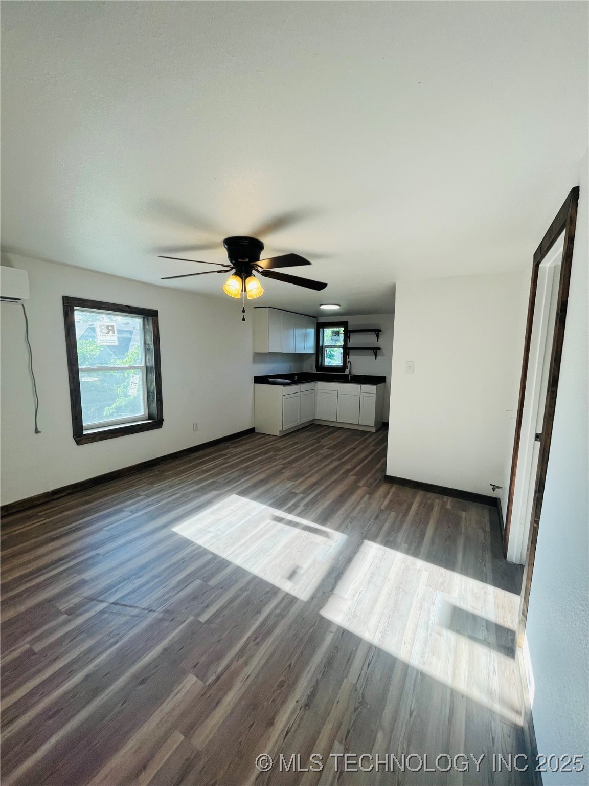 1318 N 5th Avenue Property Photo 5