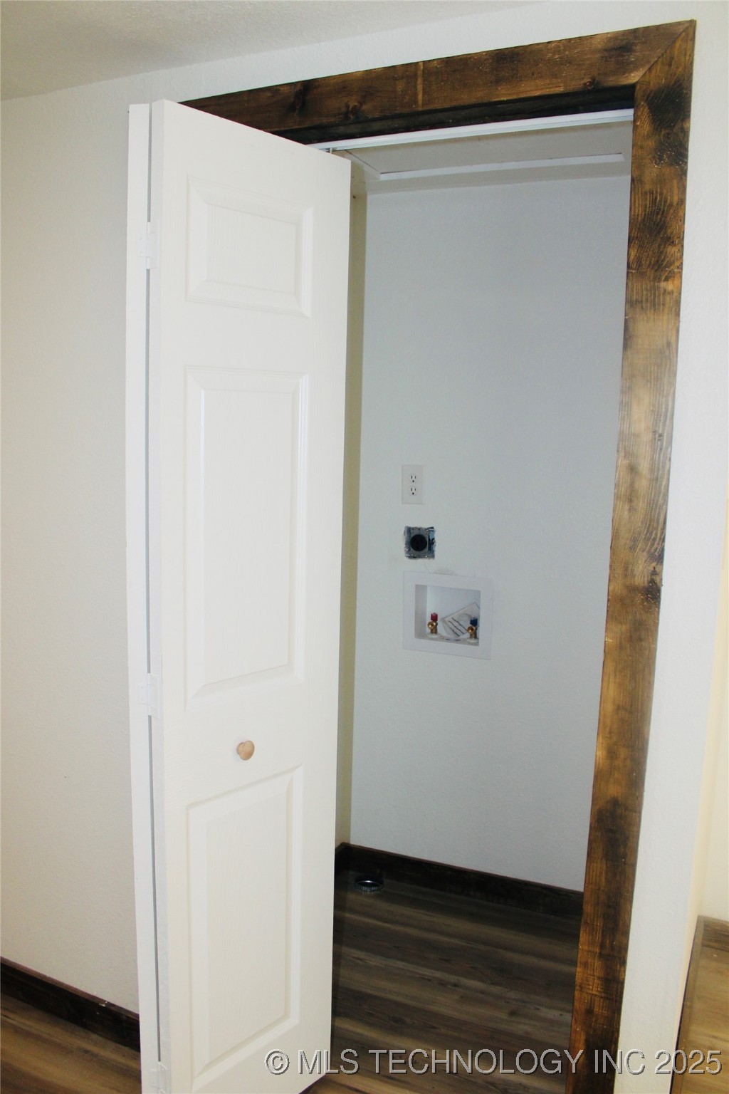 1318 N 5th Avenue Property Photo 8