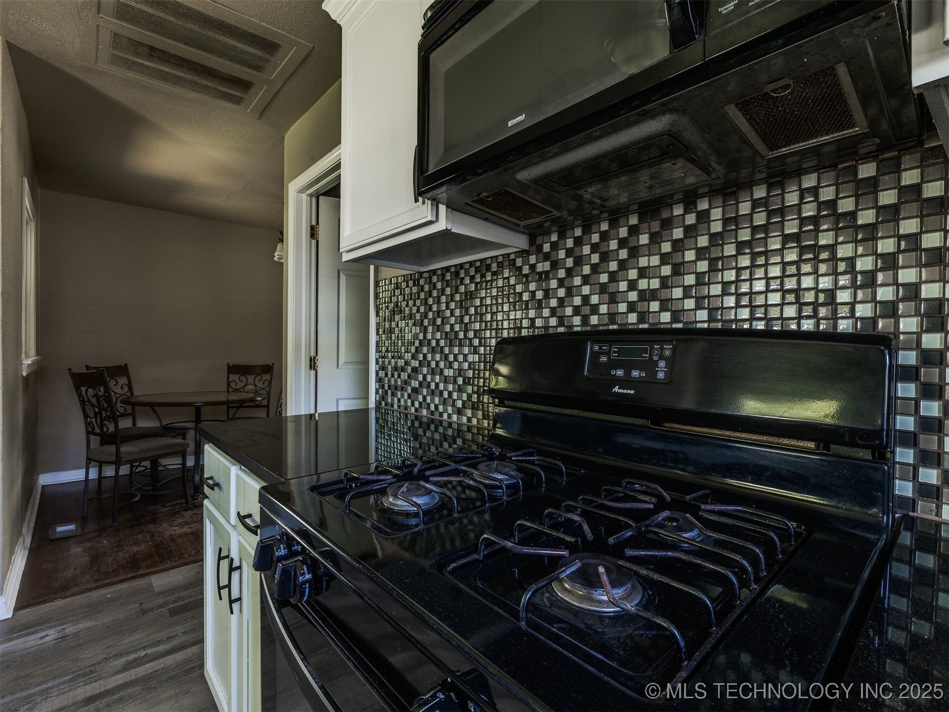 311 N 14th Street Property Photo 21