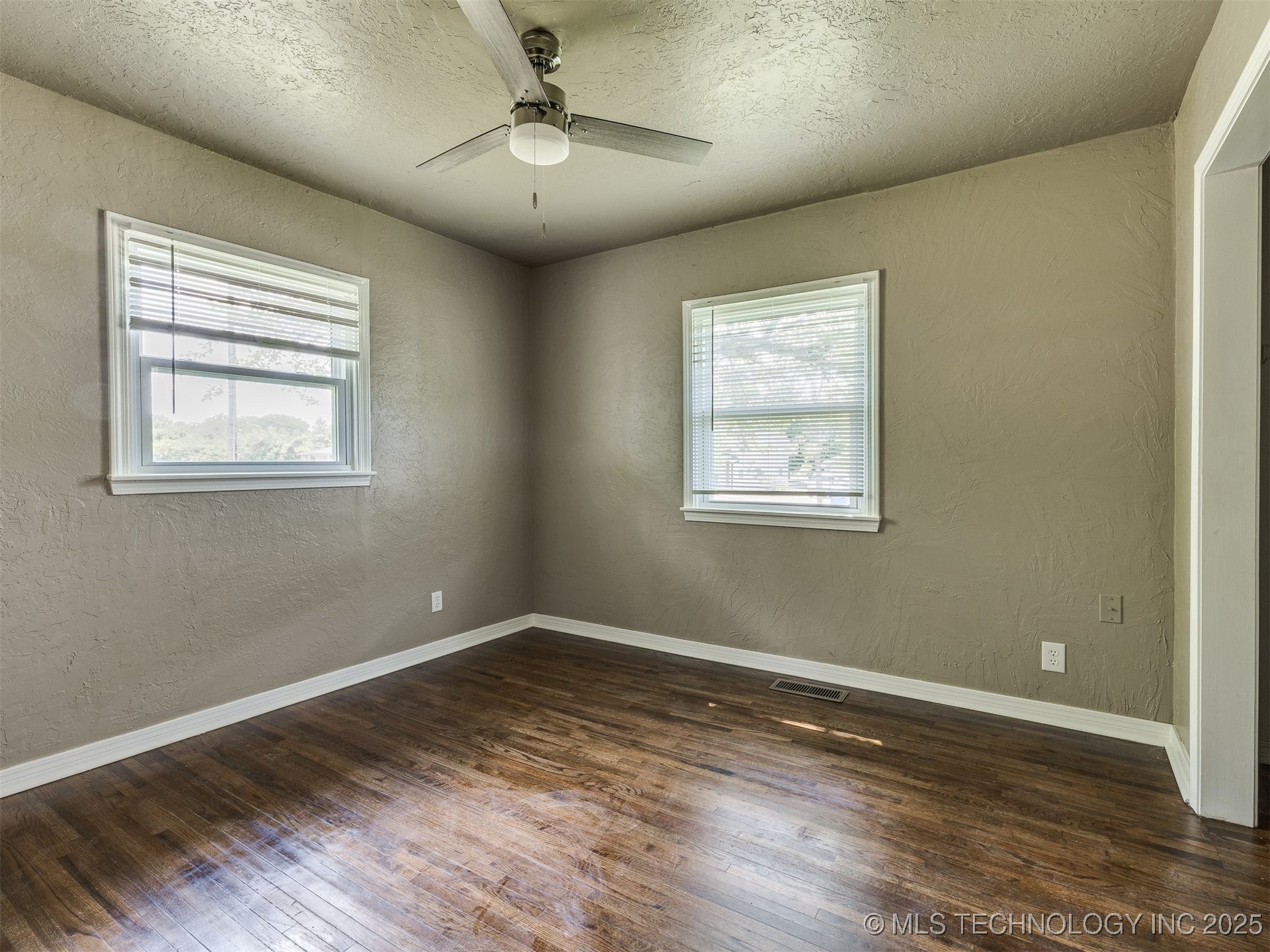 311 N 14th Street Property Photo 25