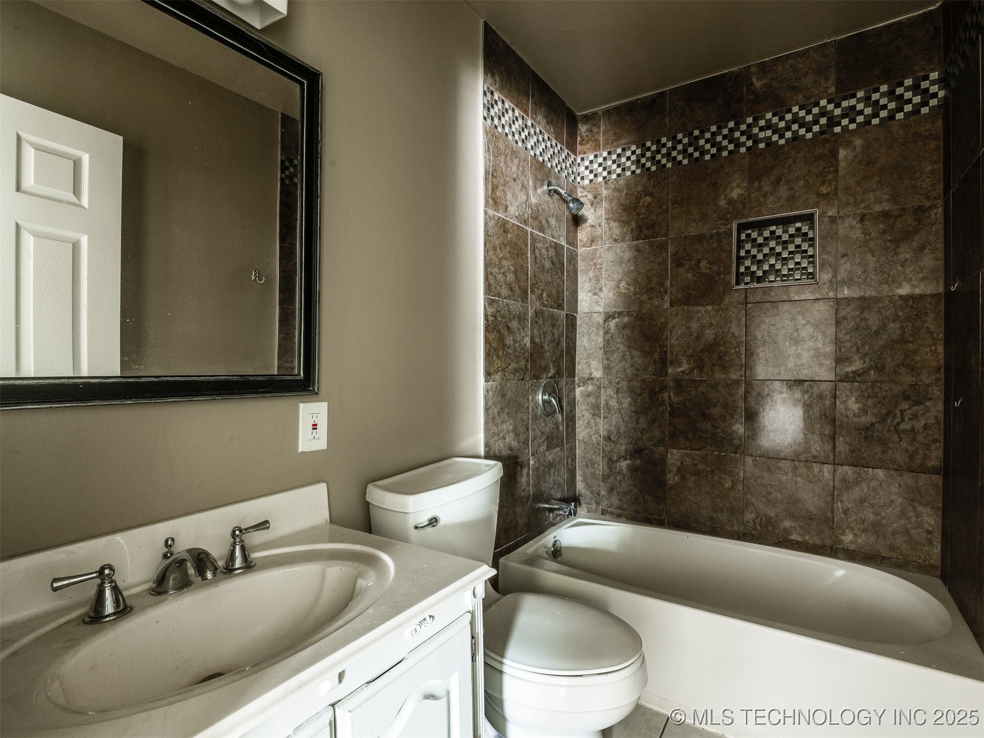 311 N 14th Street Property Photo 35