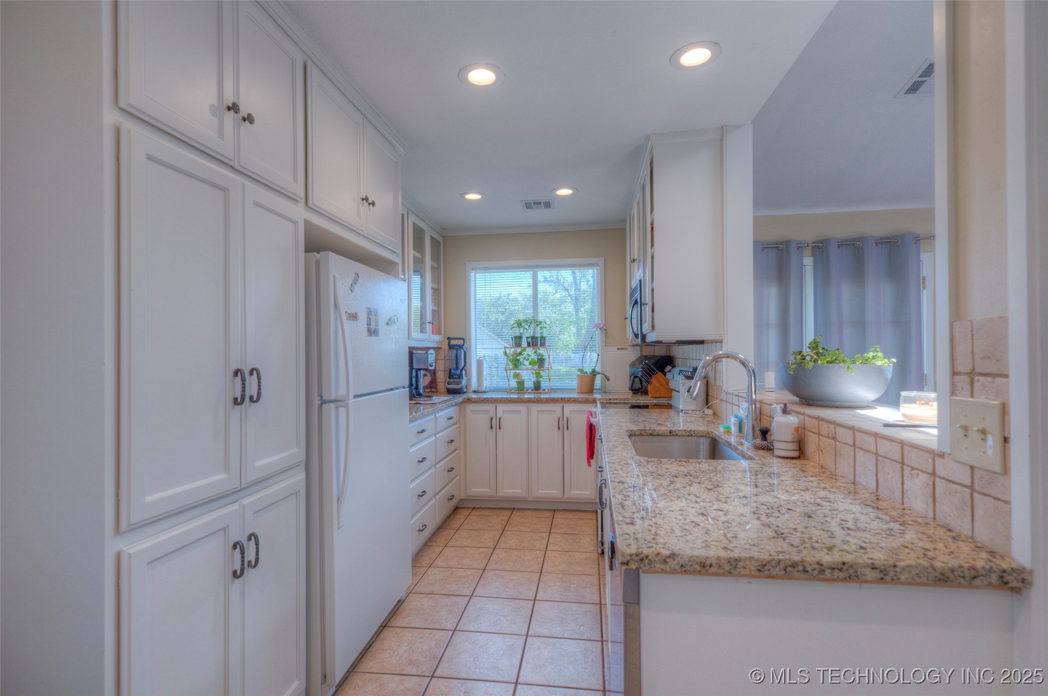 3249 S 138th East Avenue Property Photo 13