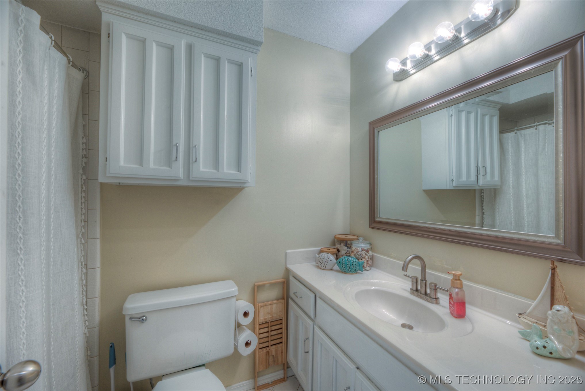 3249 S 138th East Avenue Property Photo 19
