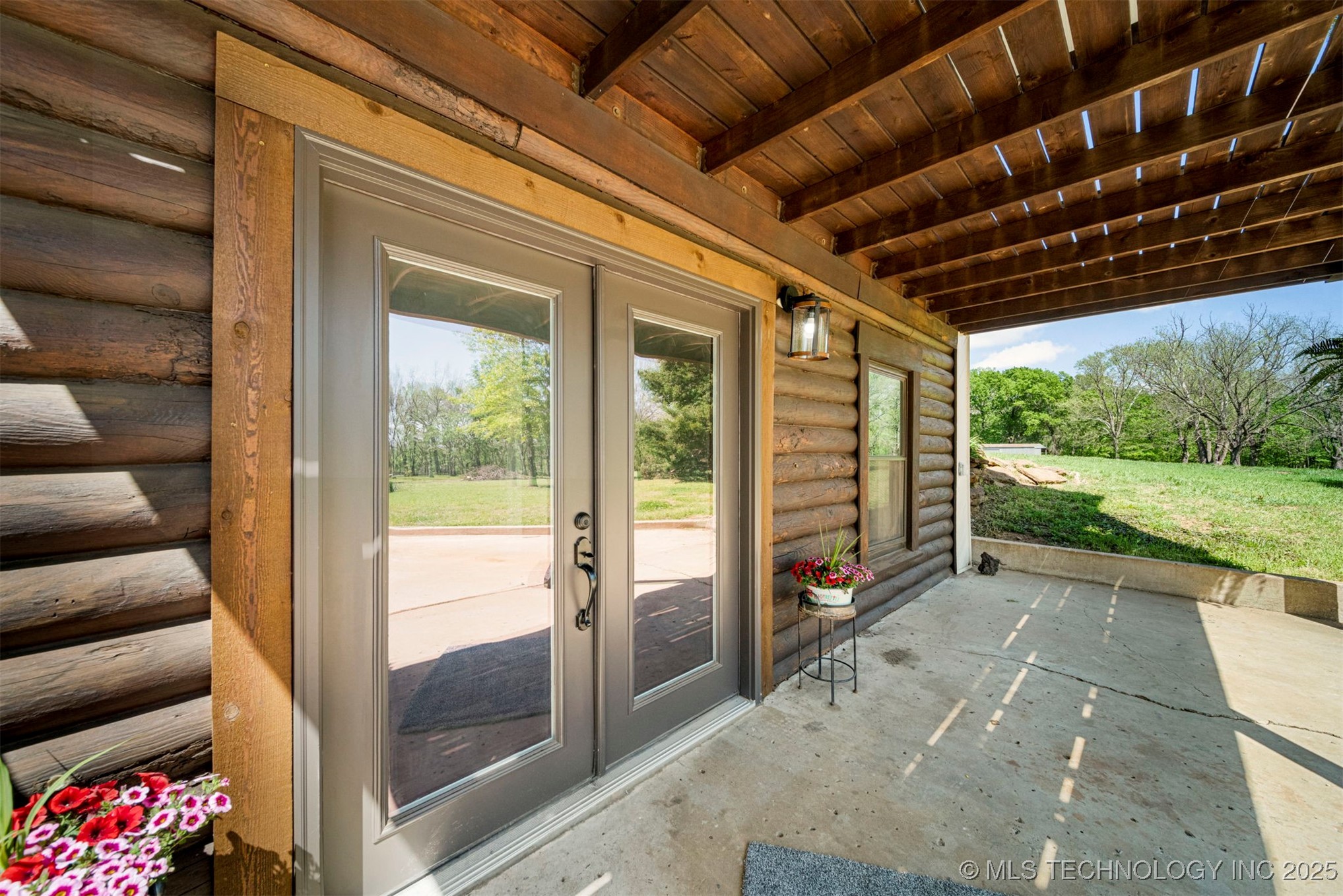 25925 S Riverbirch Road Property Photo 5