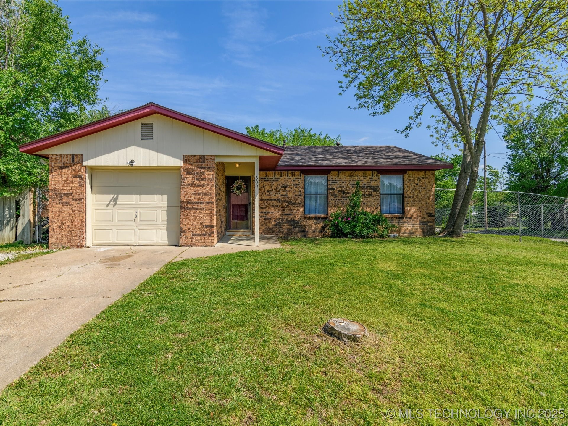 500 Lindenwood Drive Property Photo