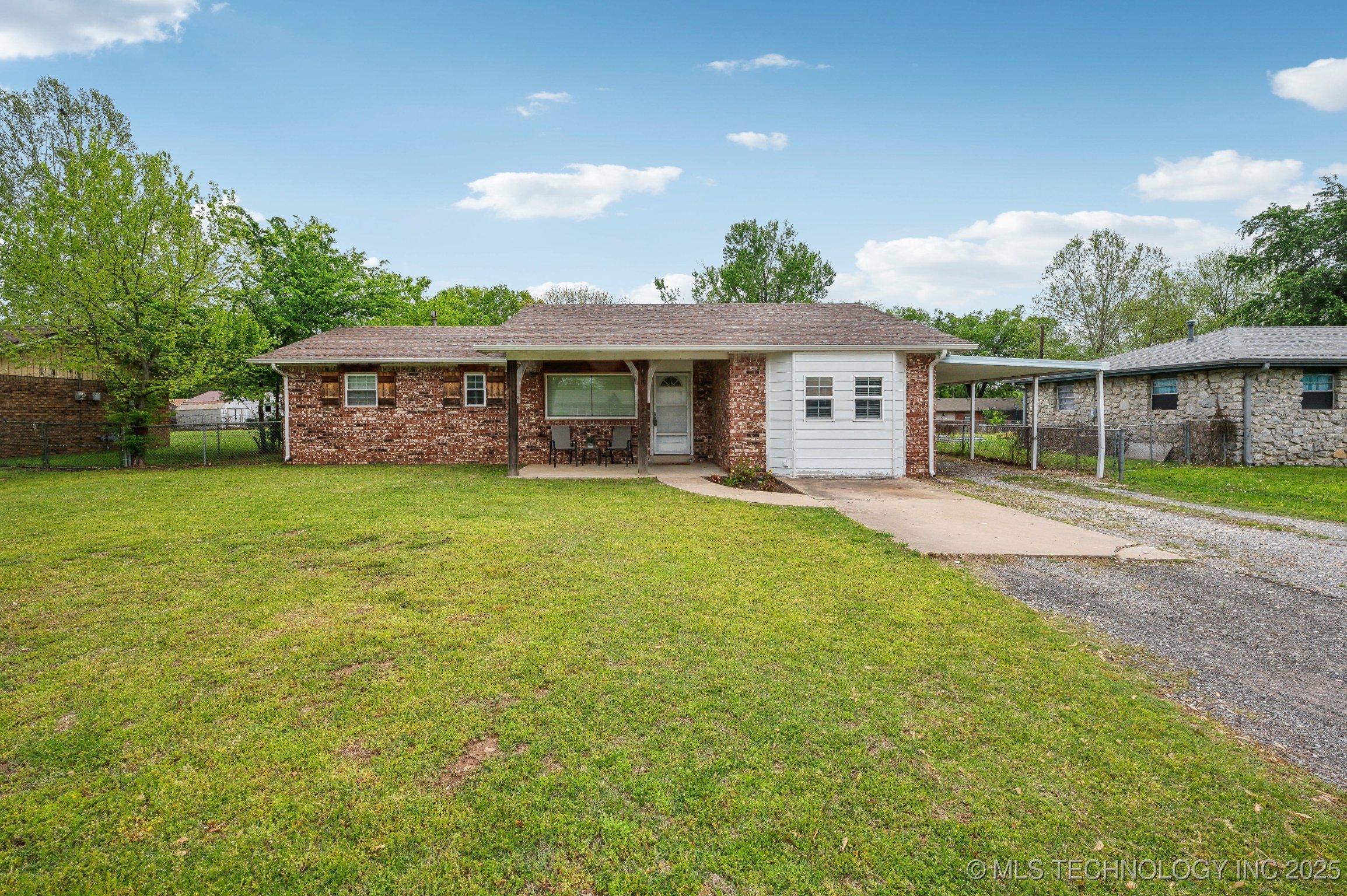 13881 S 295th East Avenue Property Photo