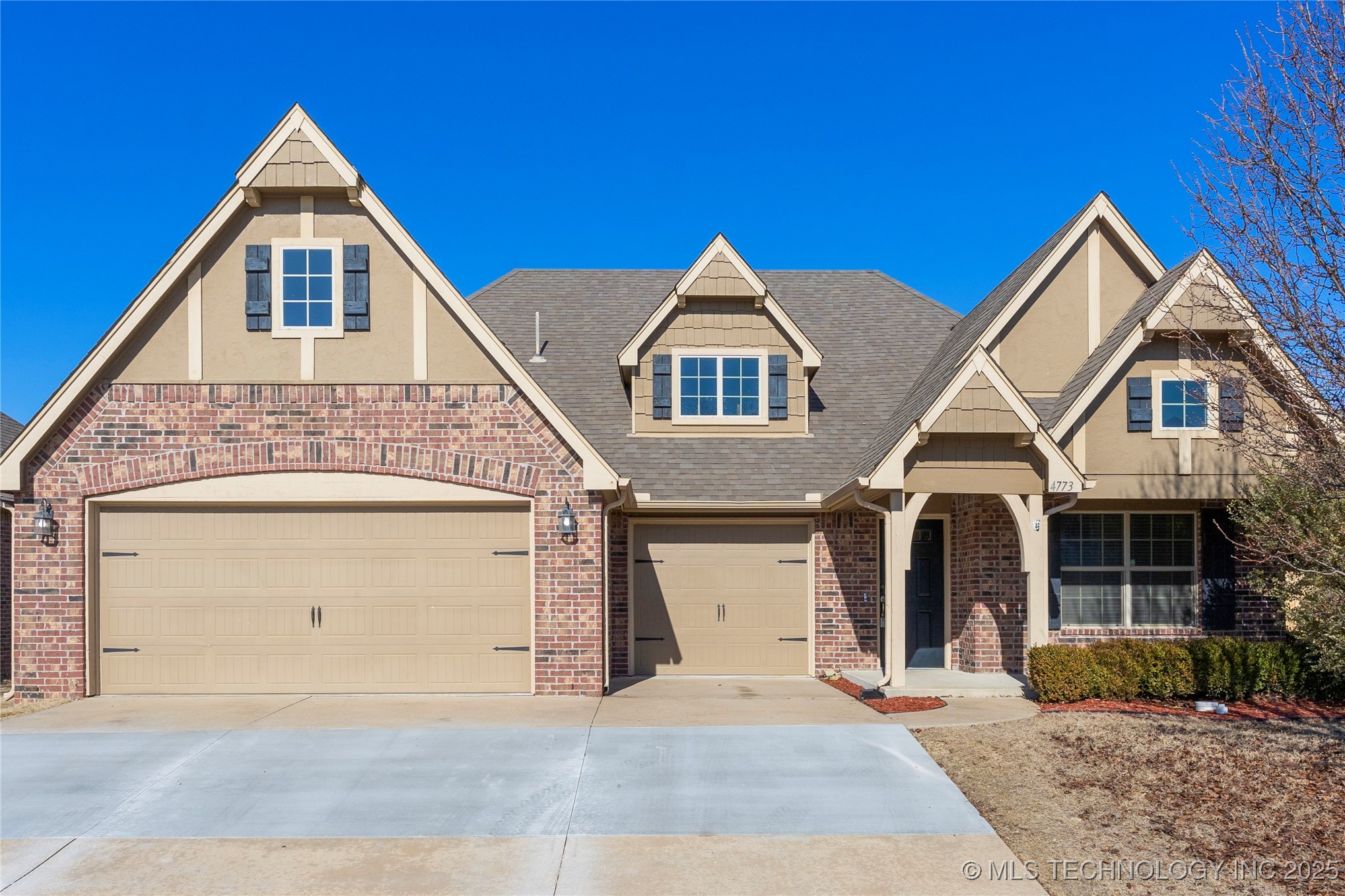 4773 E 147th Place S Property Photo