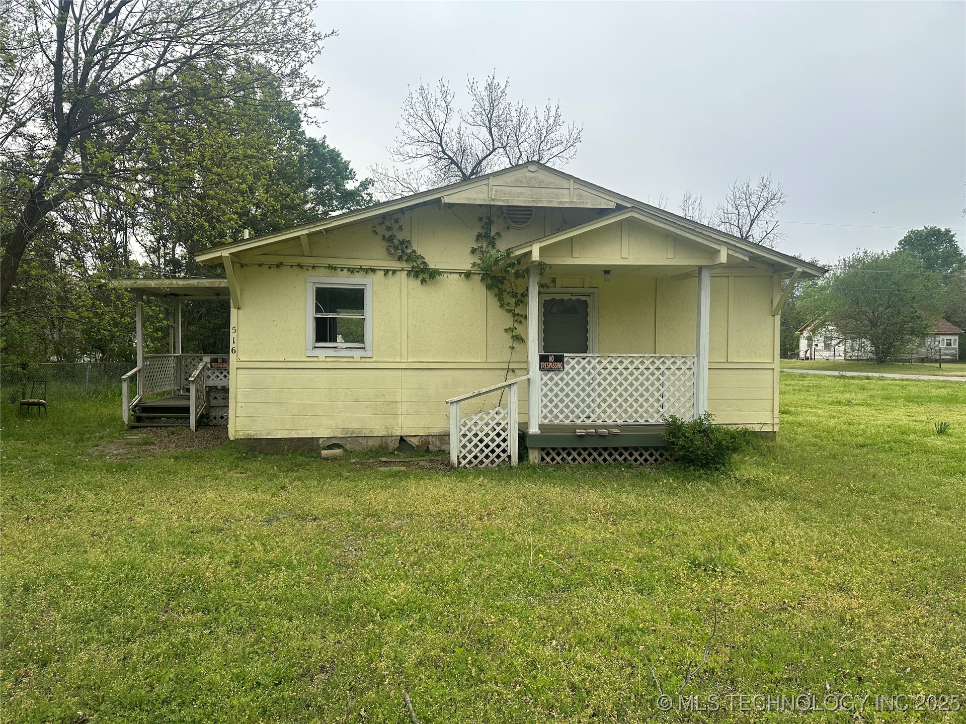 516 W 16th Street Property Photo