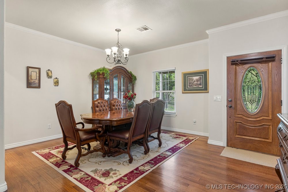 6336 W 77th Street Property Photo 9