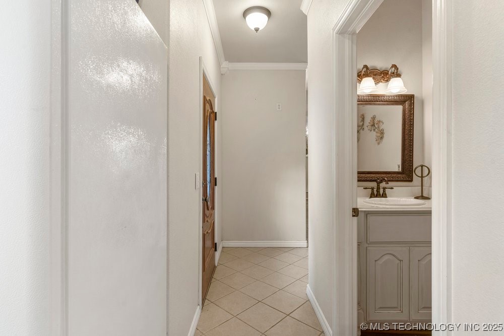 6336 W 77th Street Property Photo 24