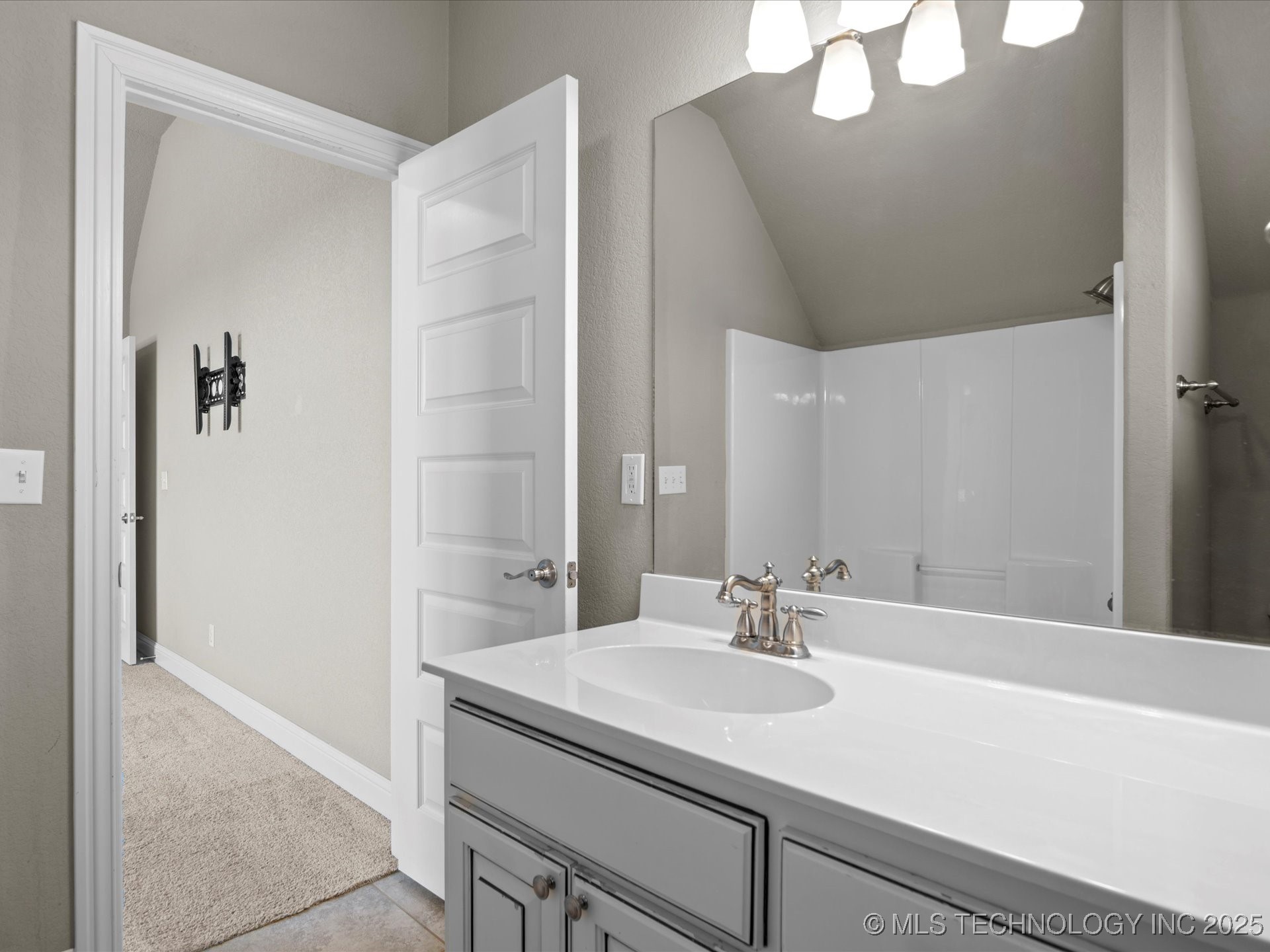 5710 Nottingham Place Property Photo 37